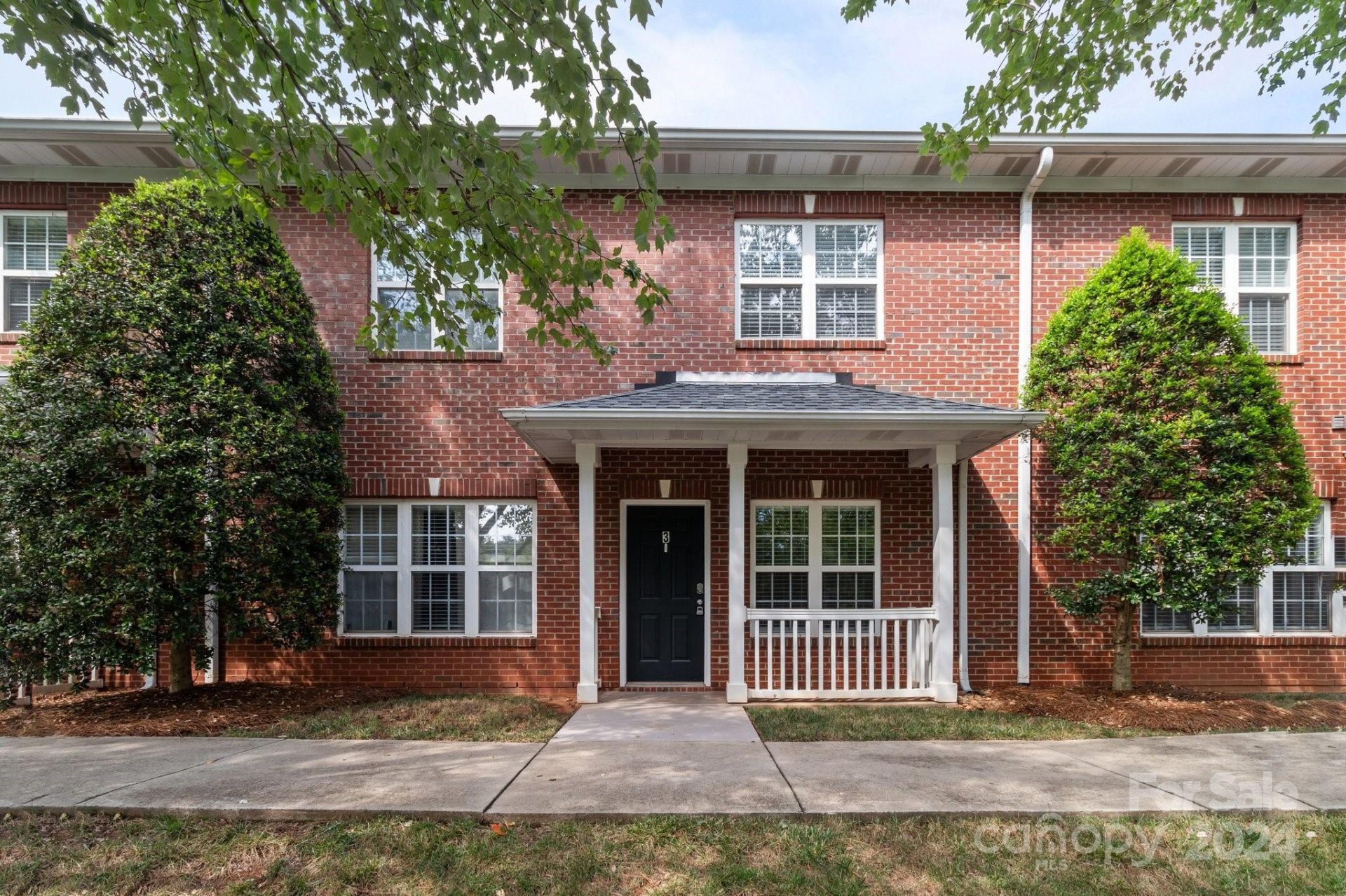 Property image 1 at 917 Shearer Street, Davidson, NC 28036
