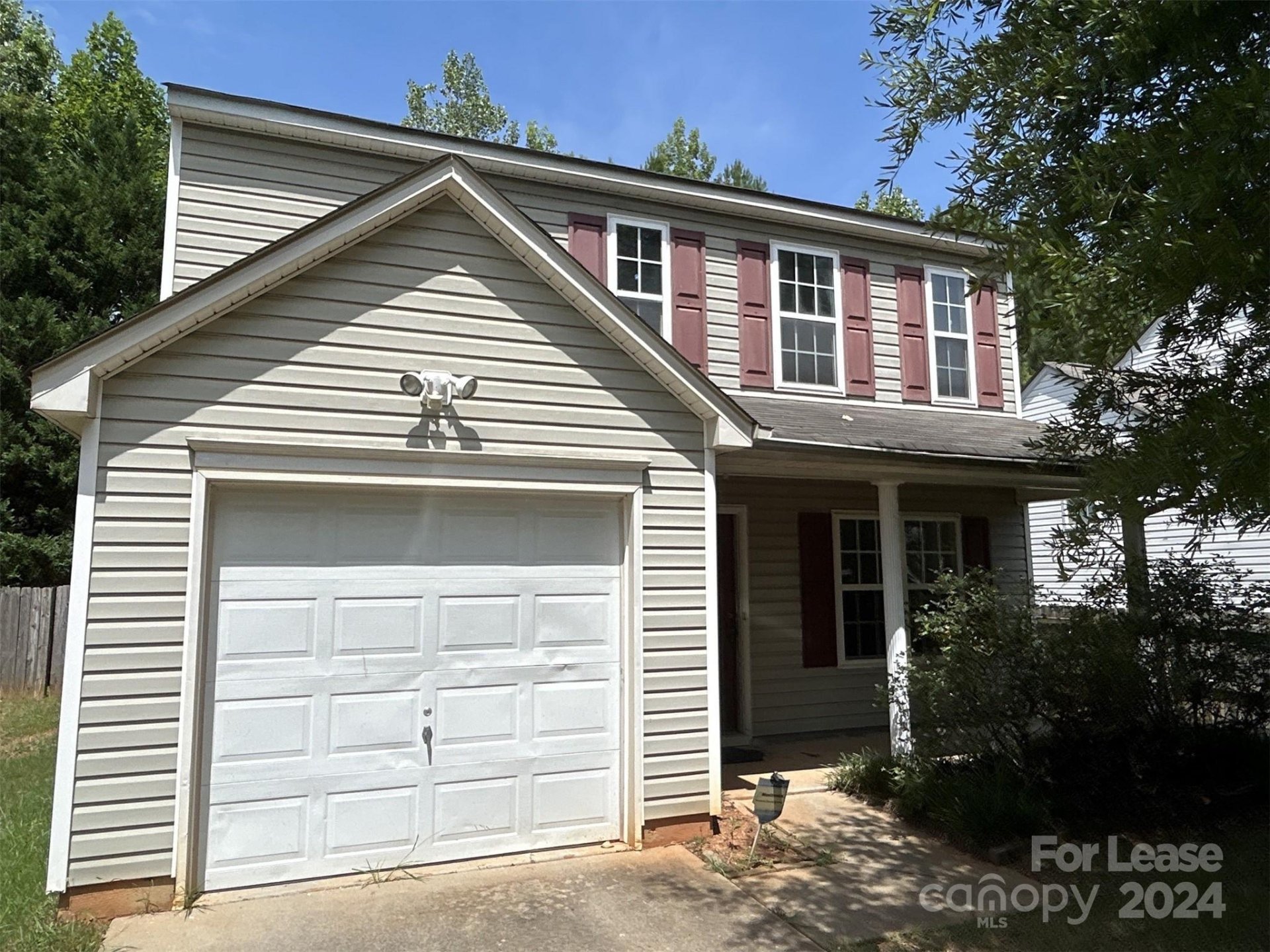 Property image 1 at 947 Grass Hollow Court, Charlotte, NC 28216