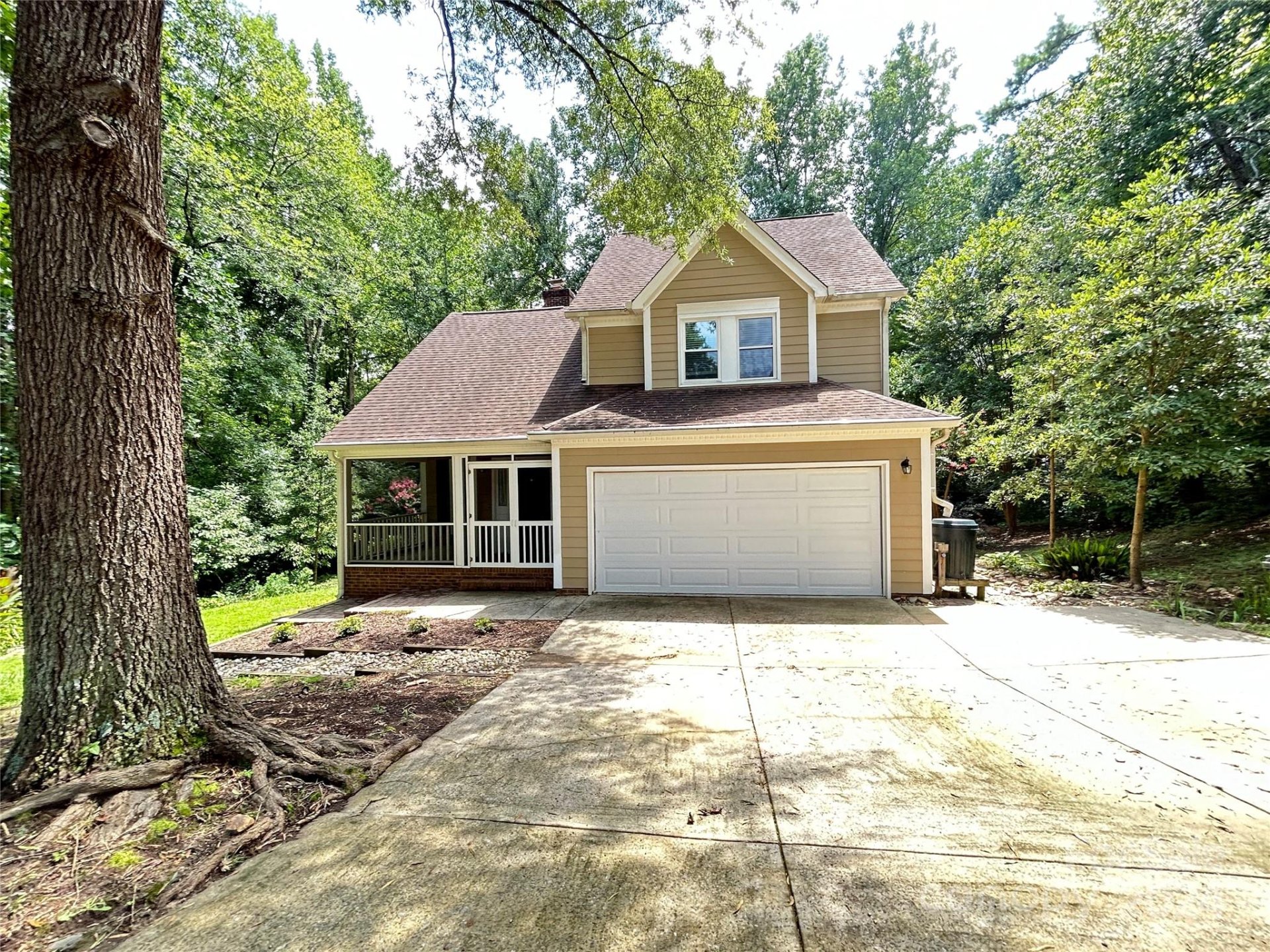 Property image 1 at 404 Glenora Drive, Huntersville, NC 28078