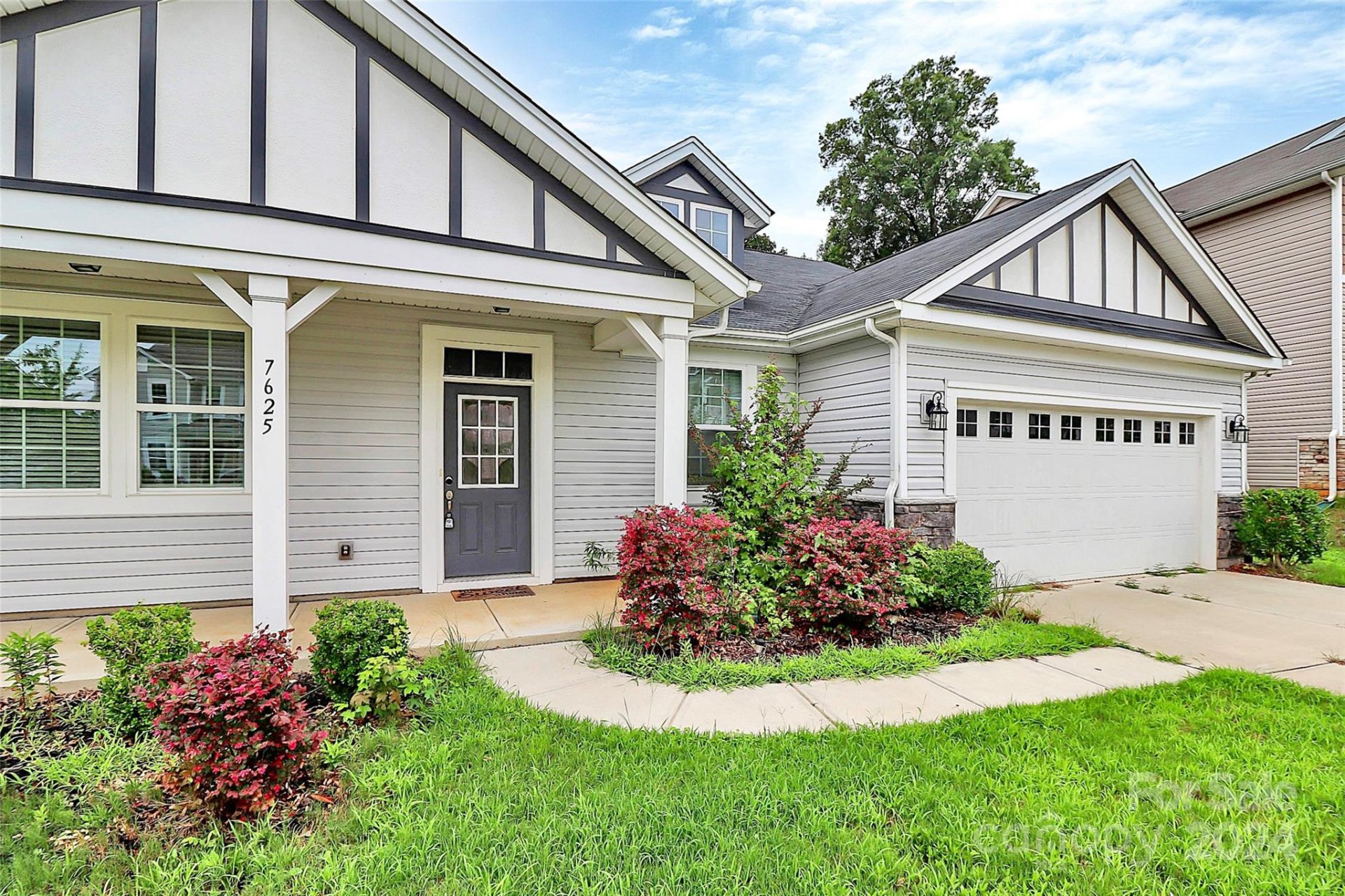 Property image 1 at 7625 Meridale Forest Drive, Charlotte, NC 28269