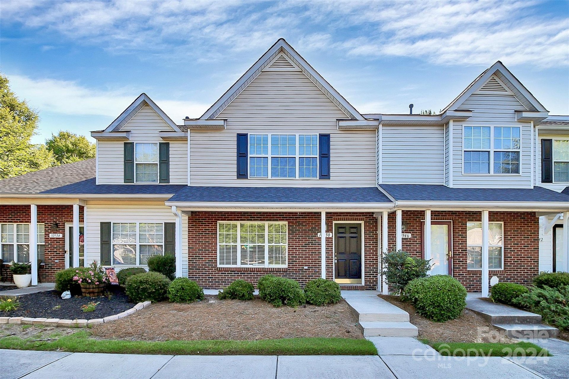 Property image 1 at 10950 Kinston Ridge Place, Charlotte, NC 28273