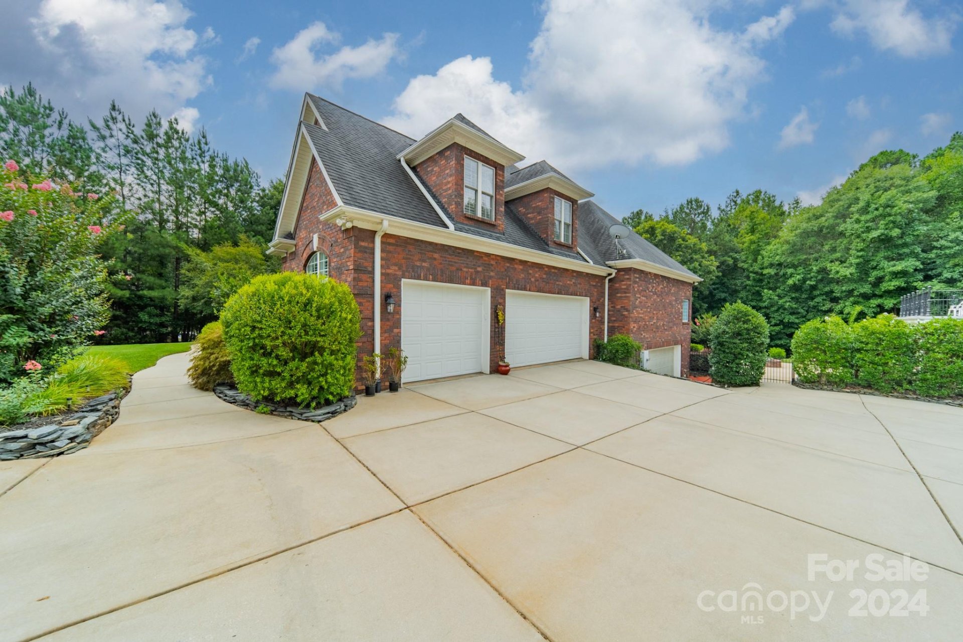 Property image 3 at 1095 Rolling Park Lane, Fort Mill, SC 29715