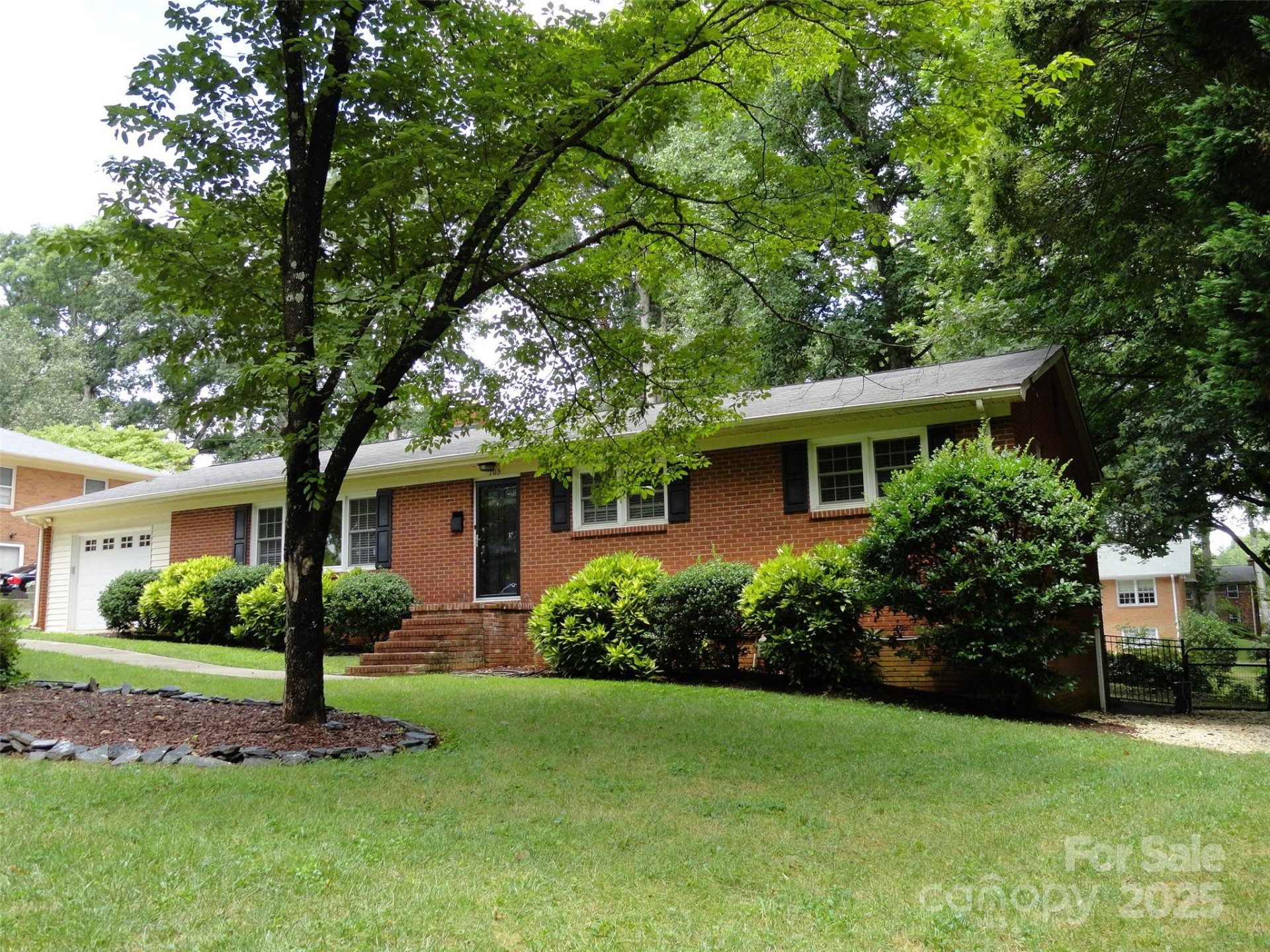 Property image 1 at 105 E Lockman Street, Fort Mill, SC 29715