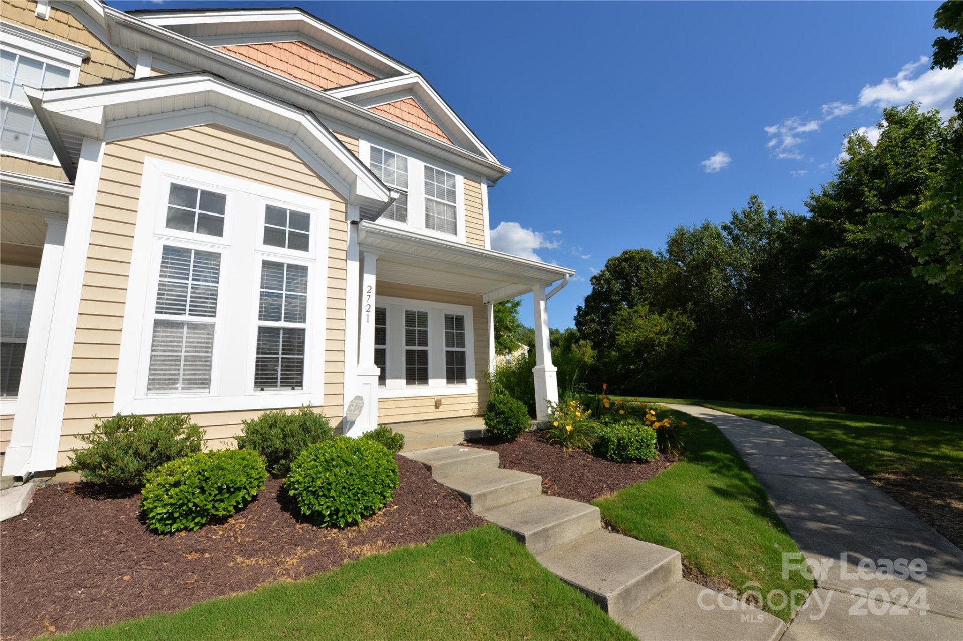 Property image 1 at 2721 Grain Mill Lane, Charlotte, NC 28214