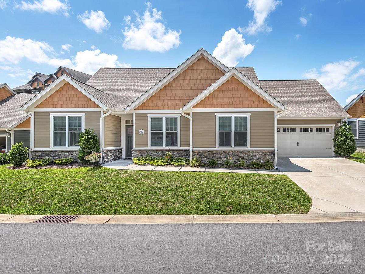 Property image 1 at 68 Creekside View Drive, Asheville, NC 28804