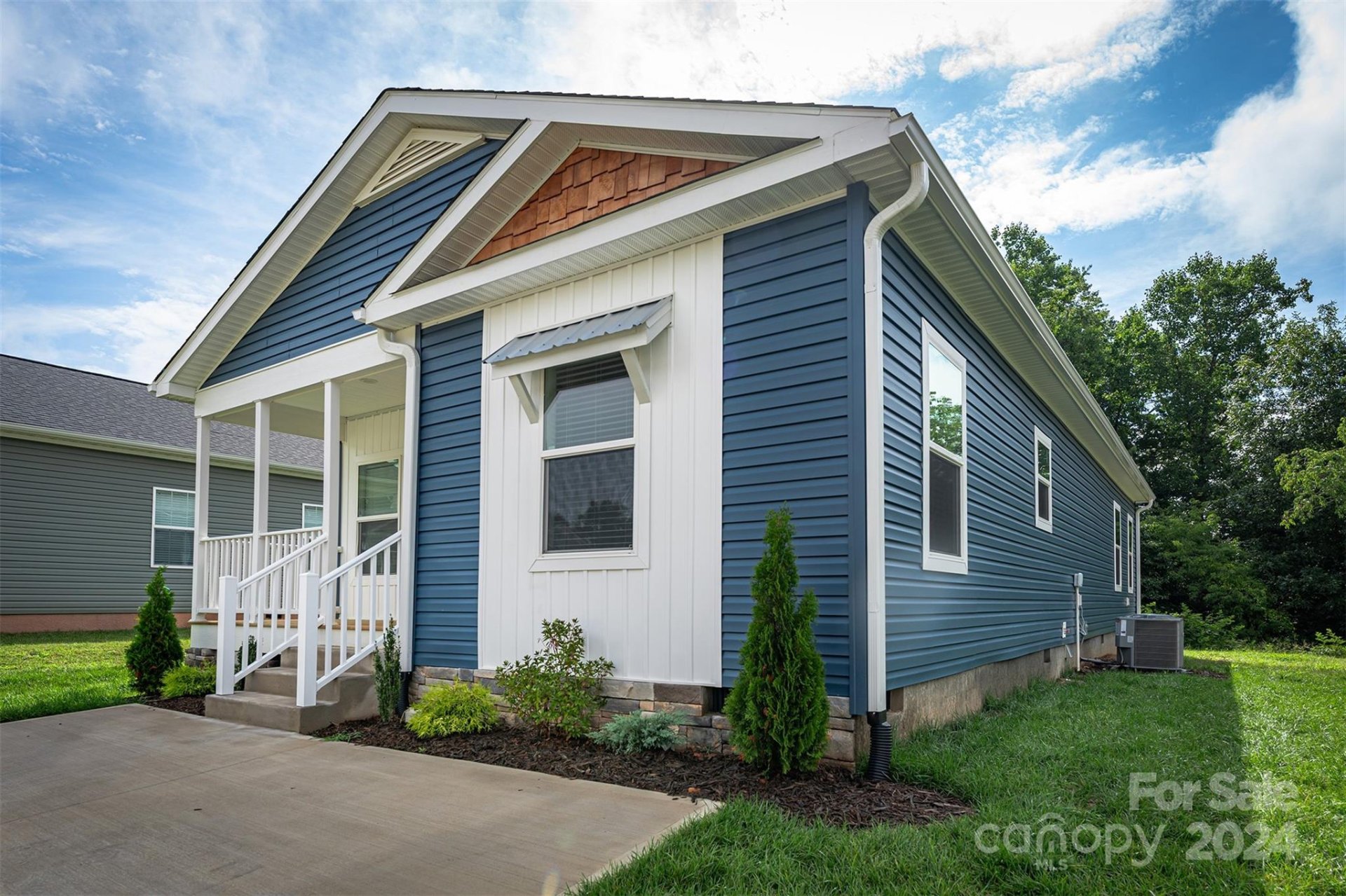 Property image 3 at 118 Bellamy Road, Asheville, NC 28806