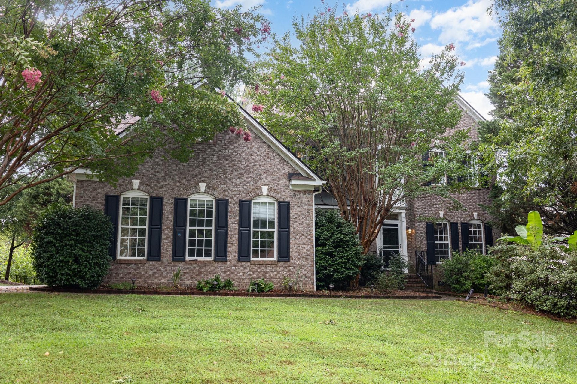 Property image 1 at 15547 Donnington Drive, Charlotte, NC 28277