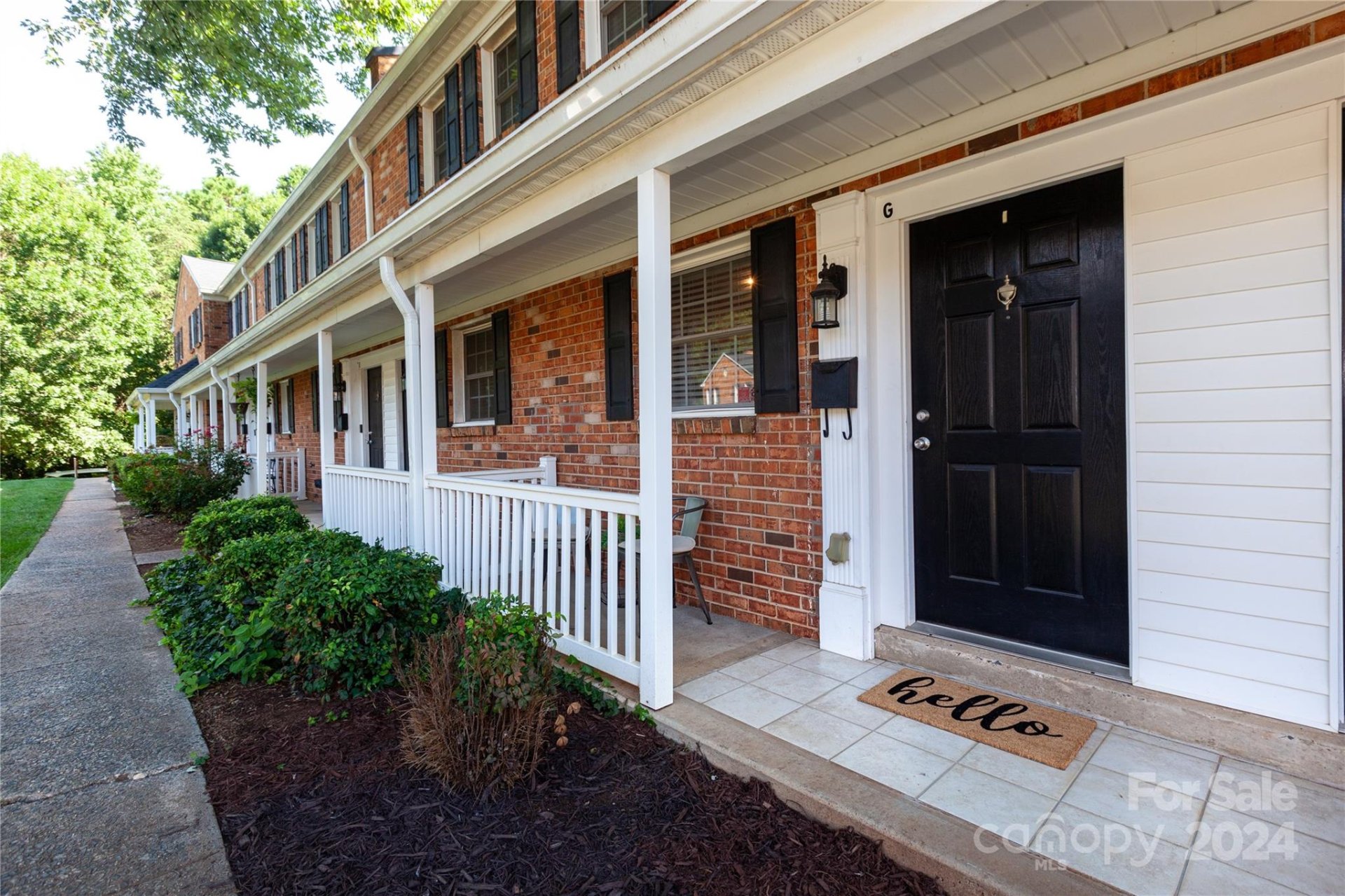 Property image 1 at 1330 Green Oaks Lane, Charlotte, NC 28205