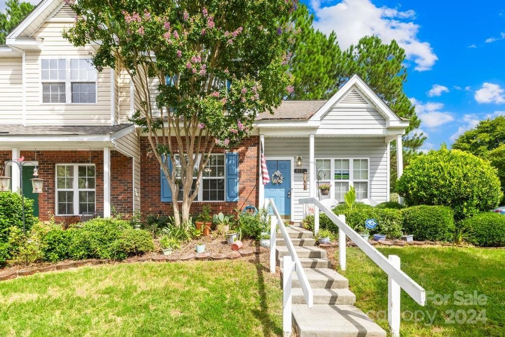 Property image 1 at 8106 Rudolph Road, Charlotte, NC 28216