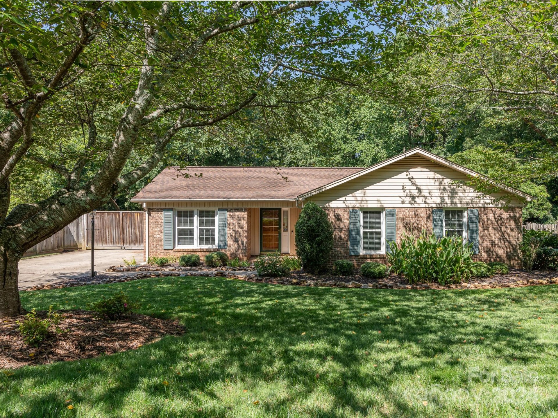 Property image 1 at 6333 Williams Road, Charlotte, NC 28215