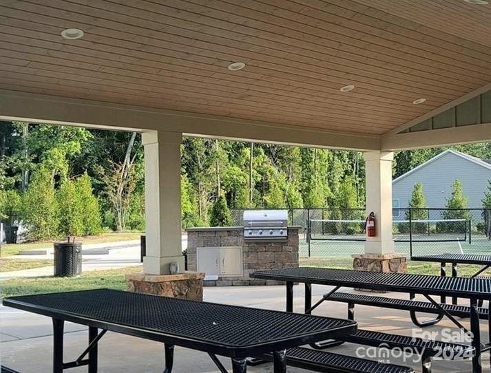 Property image 4 at 715 Little Bluestem Drive, Lake Wylie, SC 29710