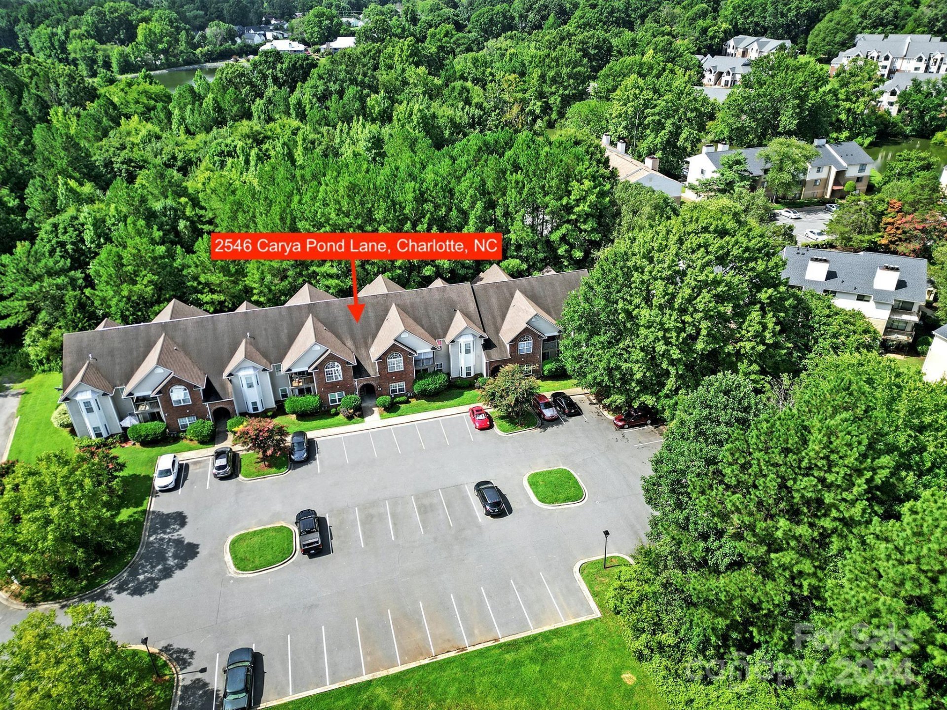 Property image 2 at 2546 Carya Pond Lane, Charlotte, NC 28212