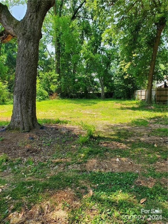 Property image 1 at 309 Fieldbrook Place, Charlotte, NC 28209