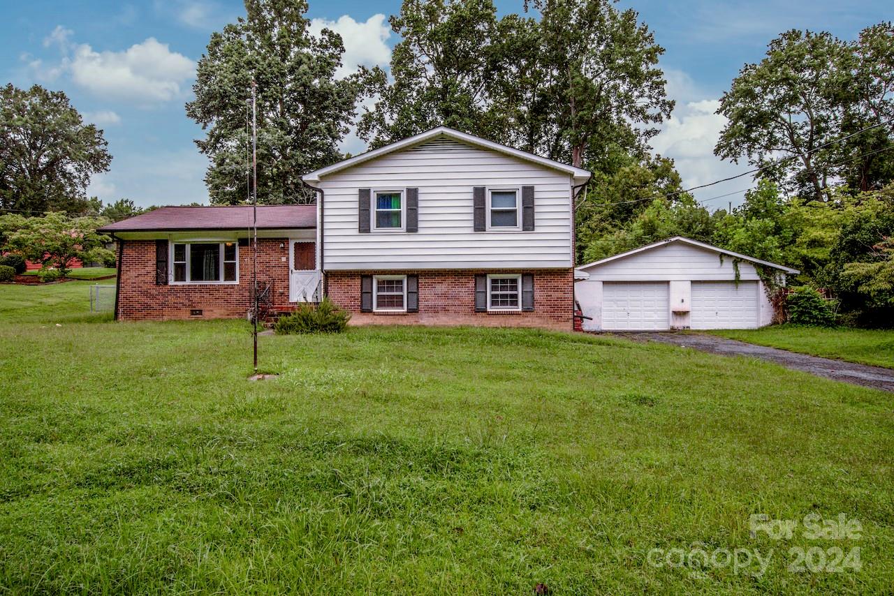 403 Brentwood Circle