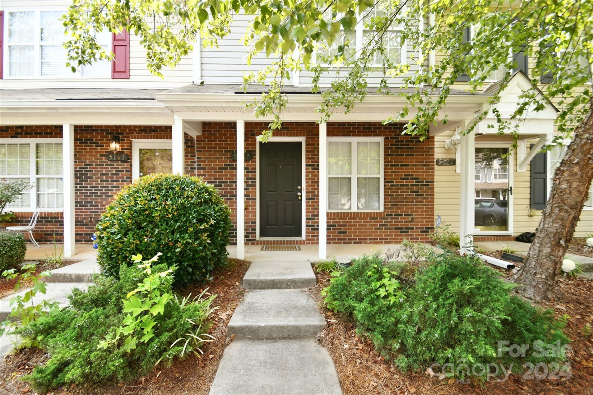 5167 Ficus Tree Lane