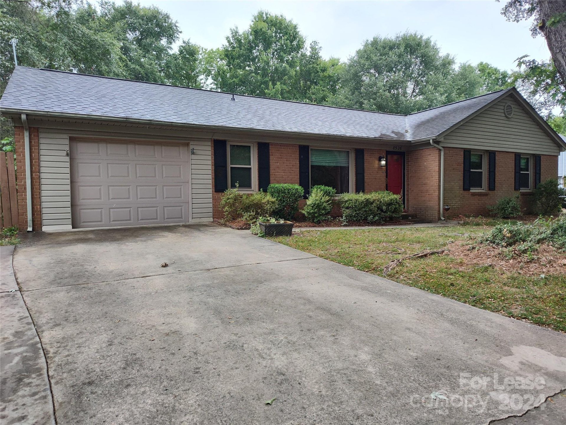 Property image 1 at 8526 Timbercrest Circle, Charlotte, NC 28226