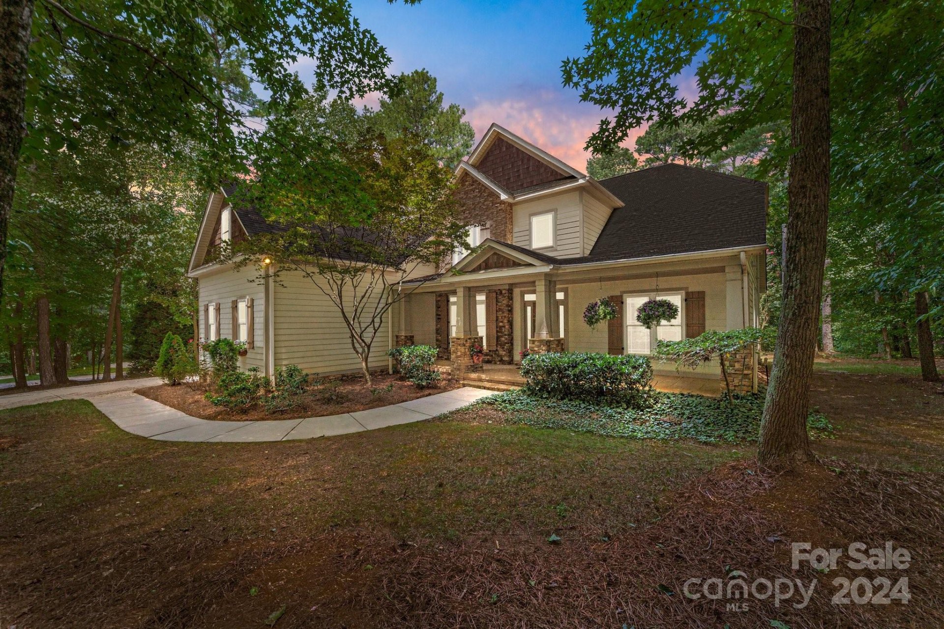 Property image 1 at 116 Liva Lane, Mooresville, NC 28117