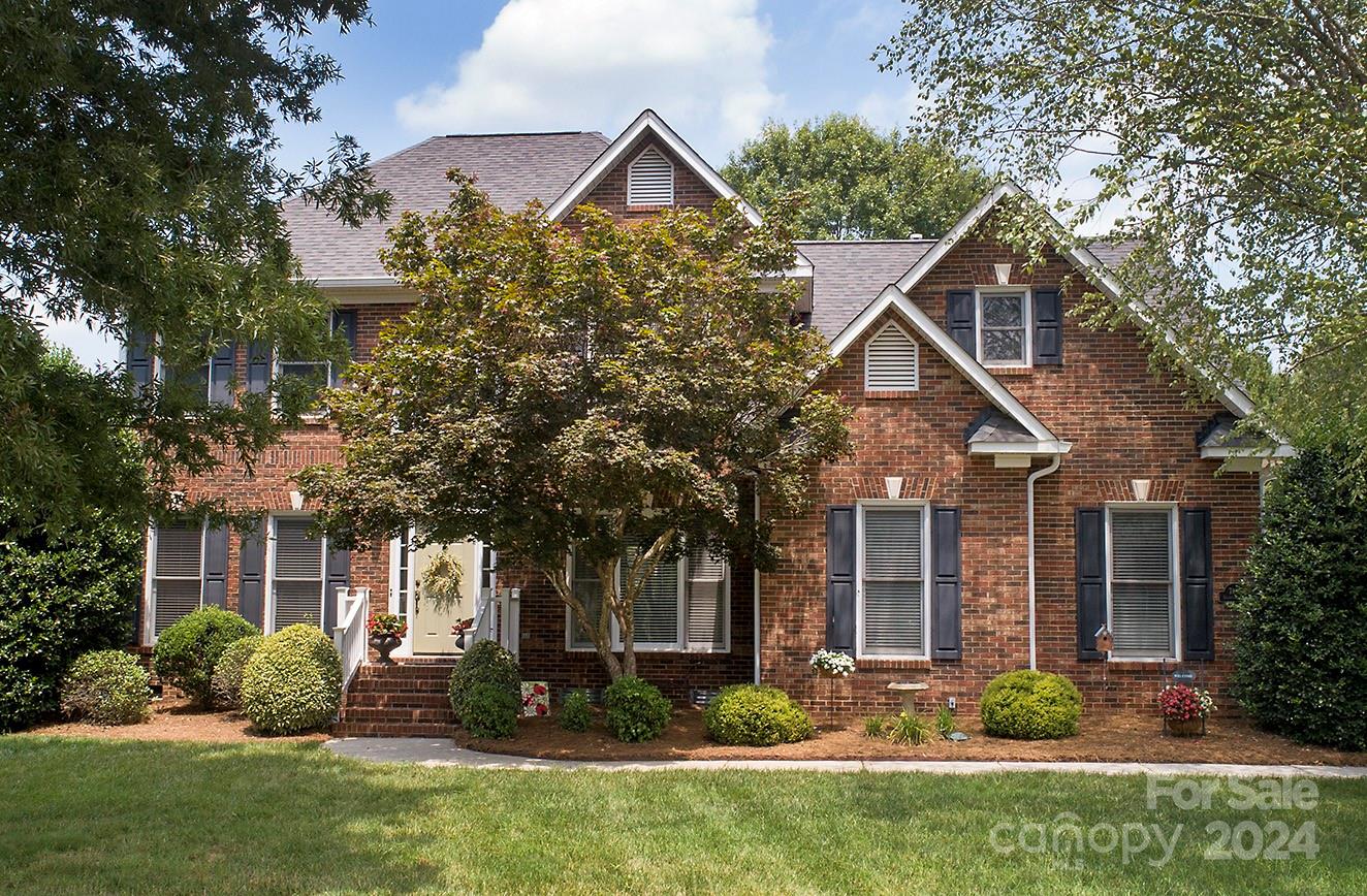 Property image 1 at 7401 Balintoy Lane, Matthews, NC 28104