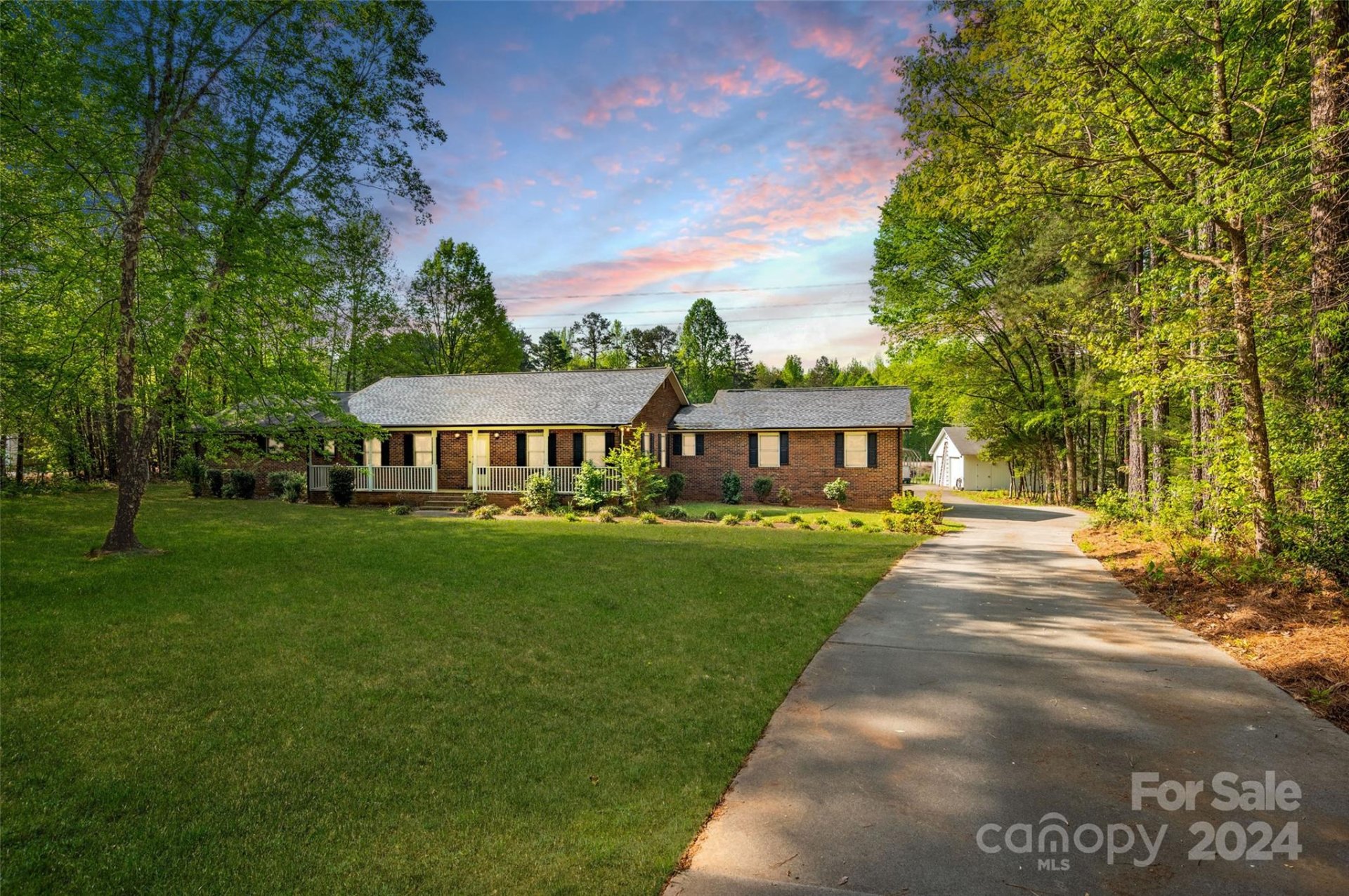 7038 Quailwood Drive