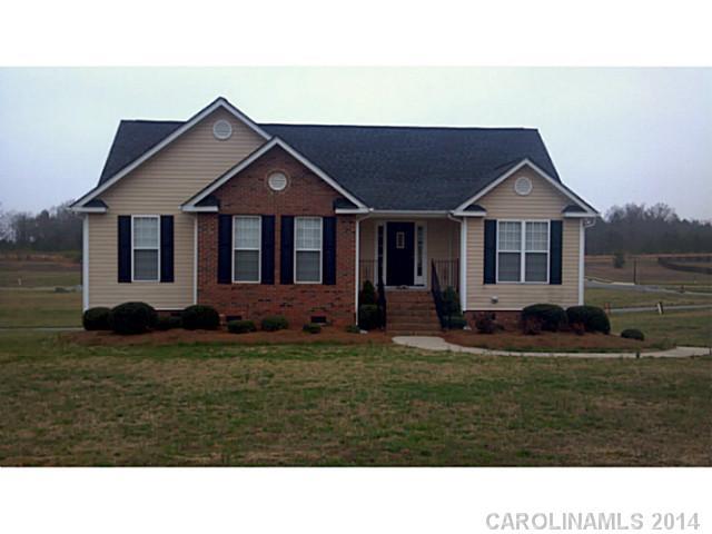 Property image 1 at 413 Oak Leigh Lane, Oakboro, NC 28129