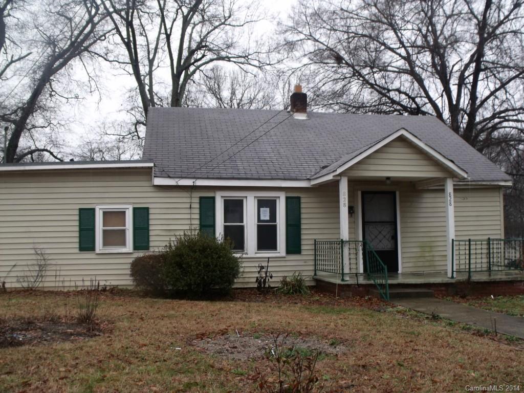 Property image 1 at 828 Gaston Street, Lincolnton, NC 28092