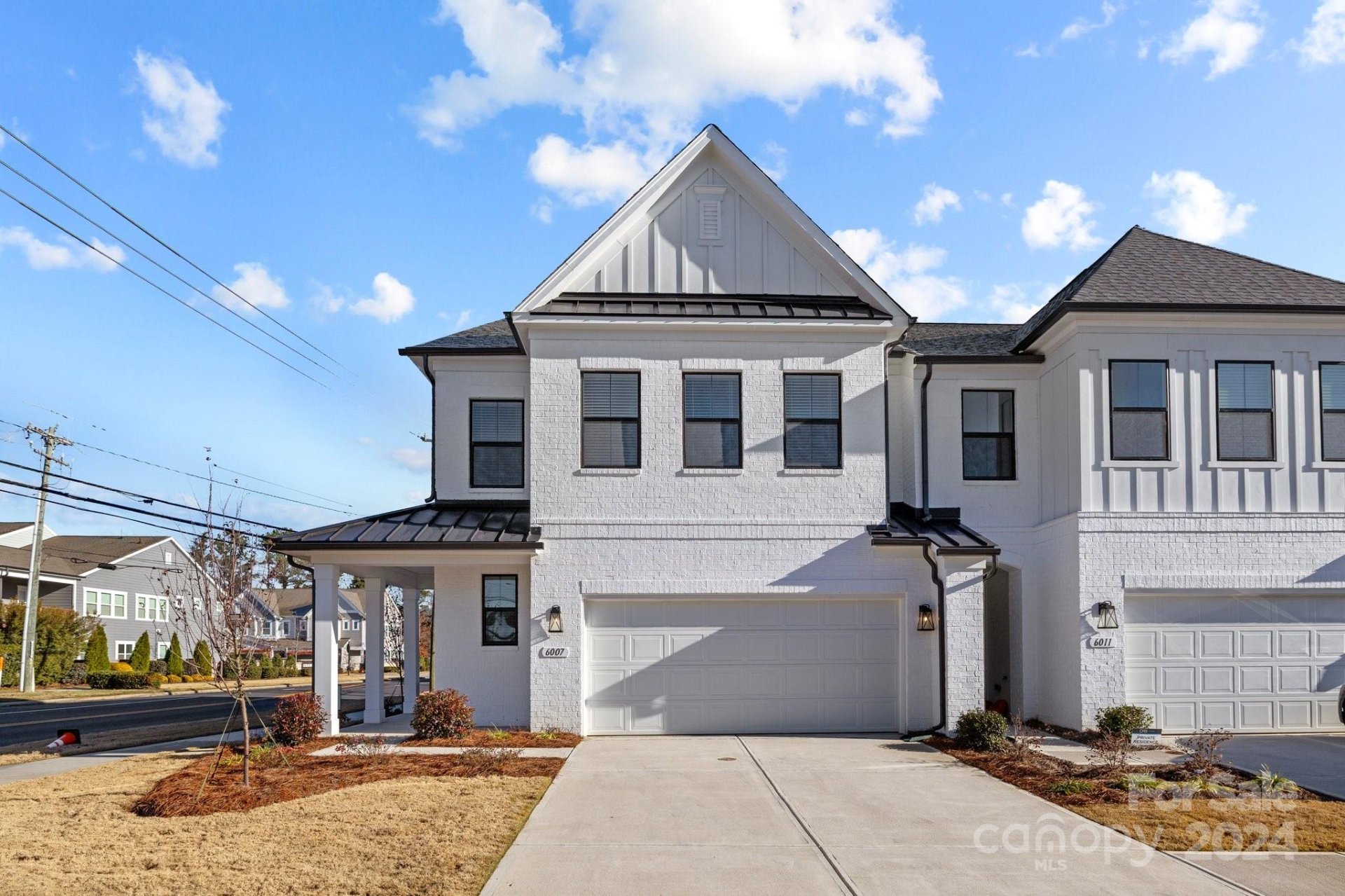 6007 Mariemont Circle