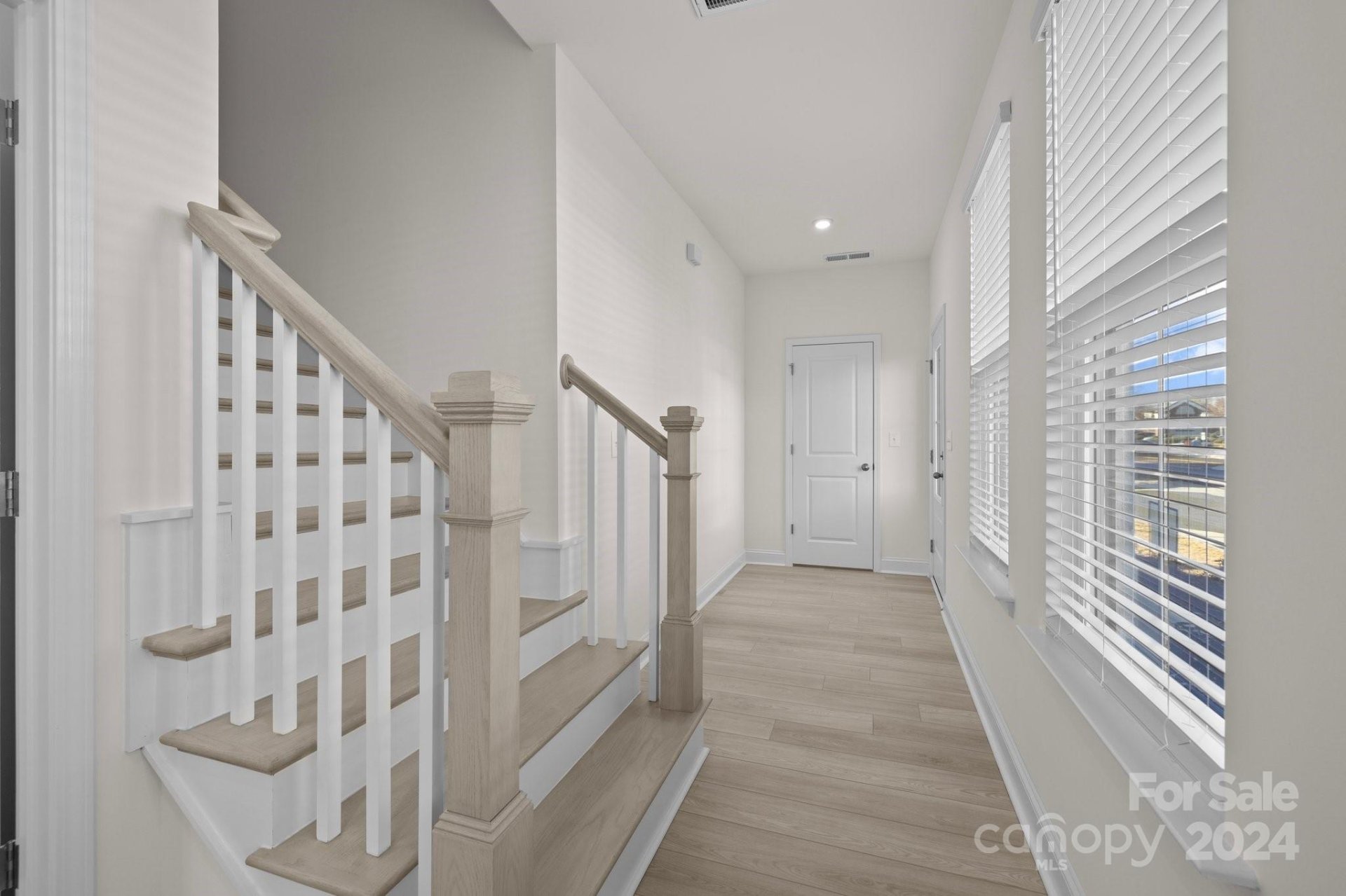 Property image 5 at 6007 Mariemont Circle, Charlotte, NC 28226
