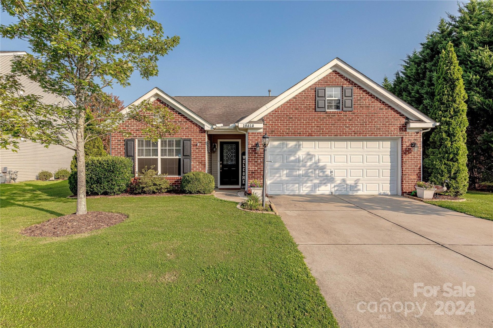 Property image 1 at 15212 Edgewater Forest Lane, Charlotte, NC 28278