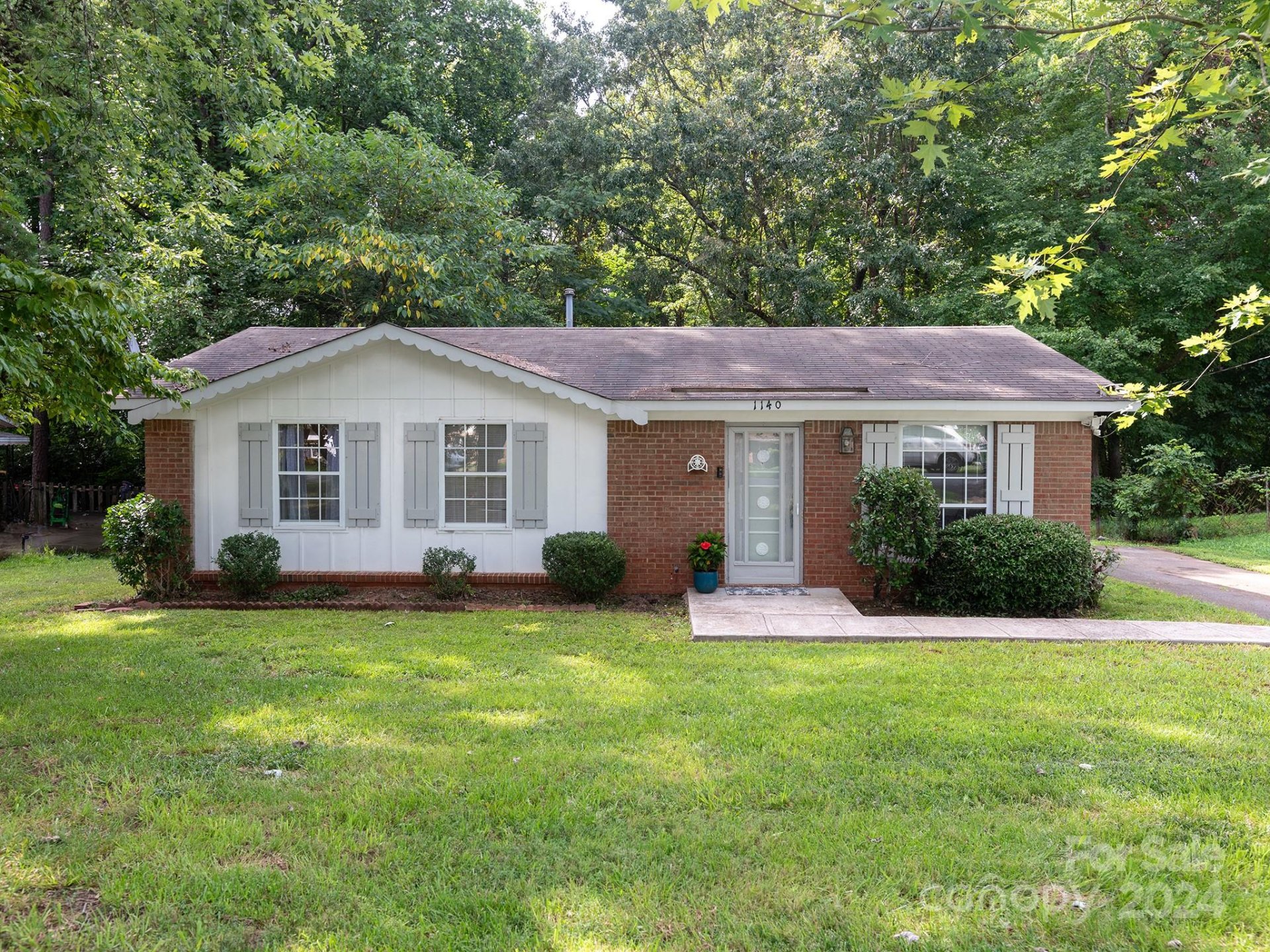 Property image 1 at 1140 Milan Road, Charlotte, NC 28216