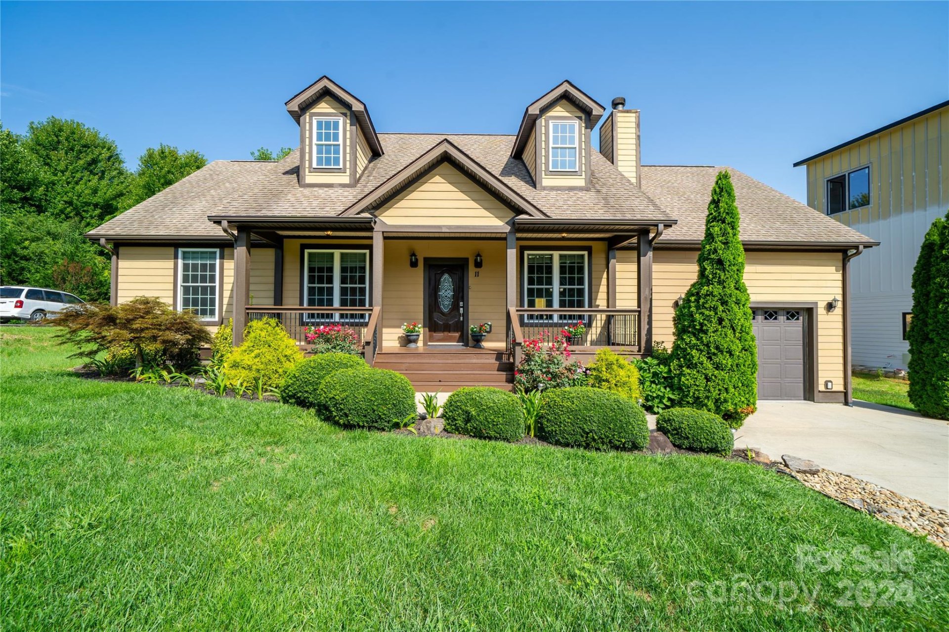 Property image 1 at 11 Azure Sage Way, Asheville, NC 28806