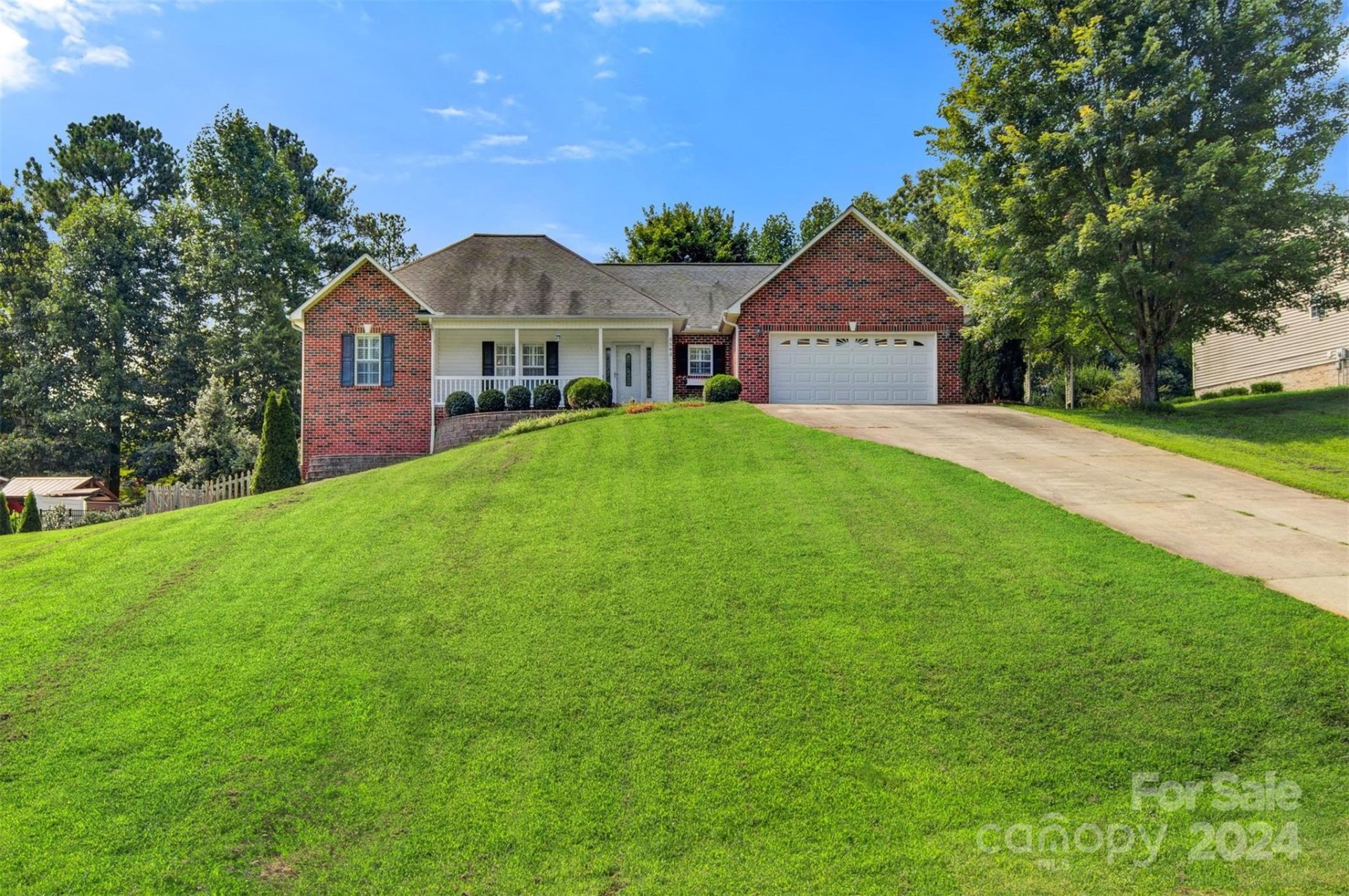 Property image 2 at 3583 Hunters Path Drive, Granite Falls, NC 28630