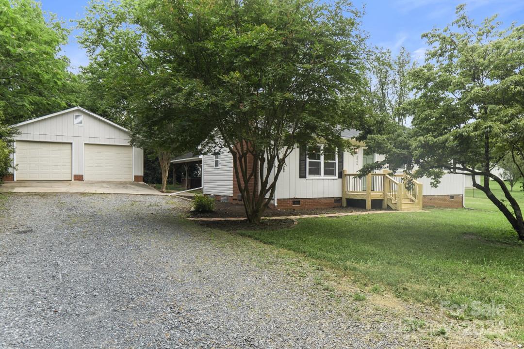 Property image 2 at 2066 Highwood Road, Rock Hill, SC 29732