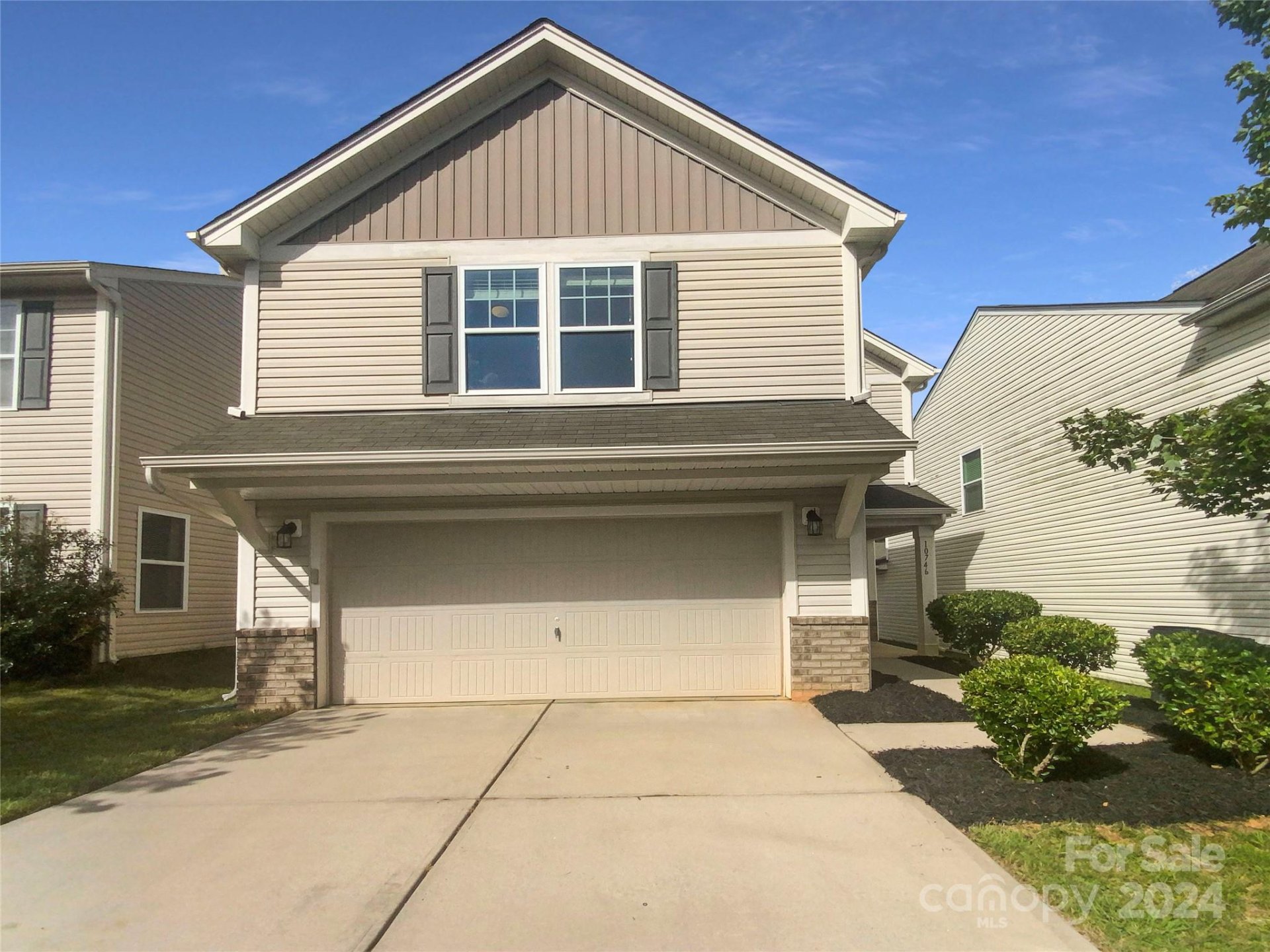 Property image 1 at 10746 Derryrush Drive, Charlotte, NC 28213