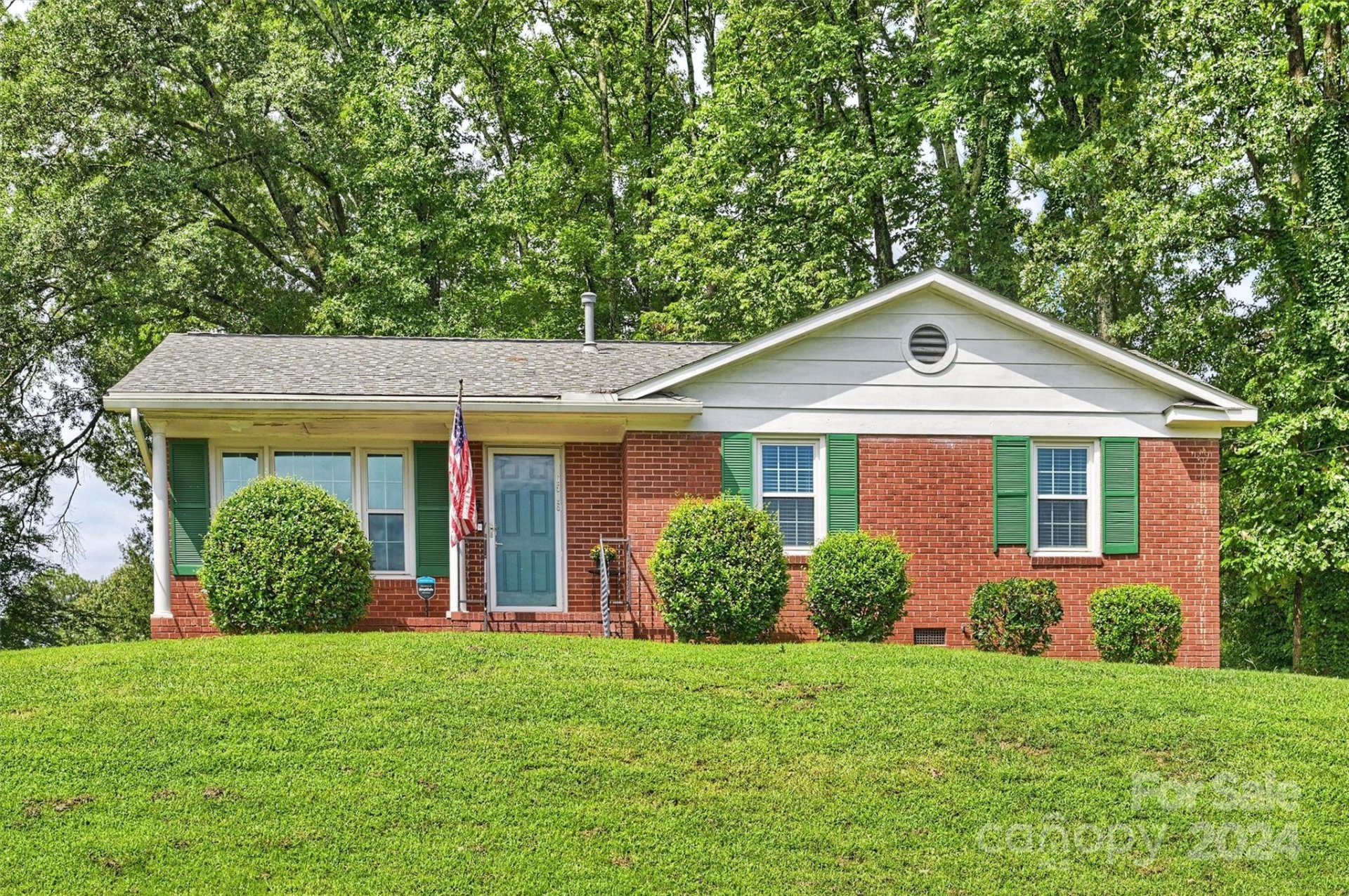 Property image 1 at 6506 Springfield Drive, Charlotte, NC 28212