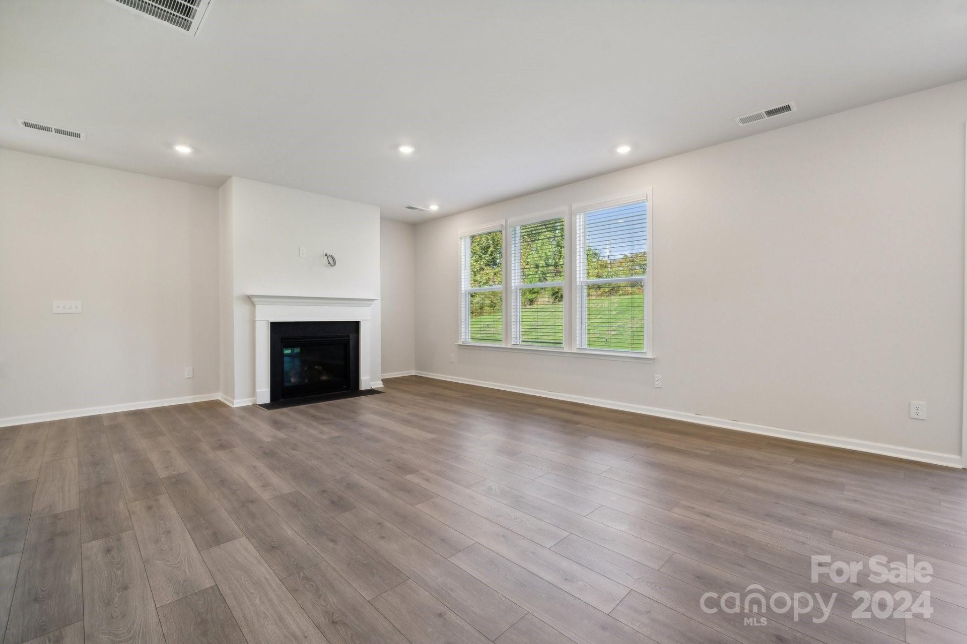 Property image 4 at 4030 Caymen Bay Court, Tega Cay, SC 29708