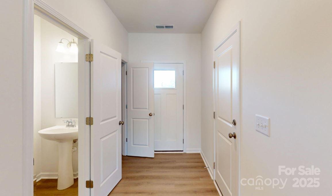 Property image 2 at 4061 Lawnview Drive, Charlotte, NC 28269