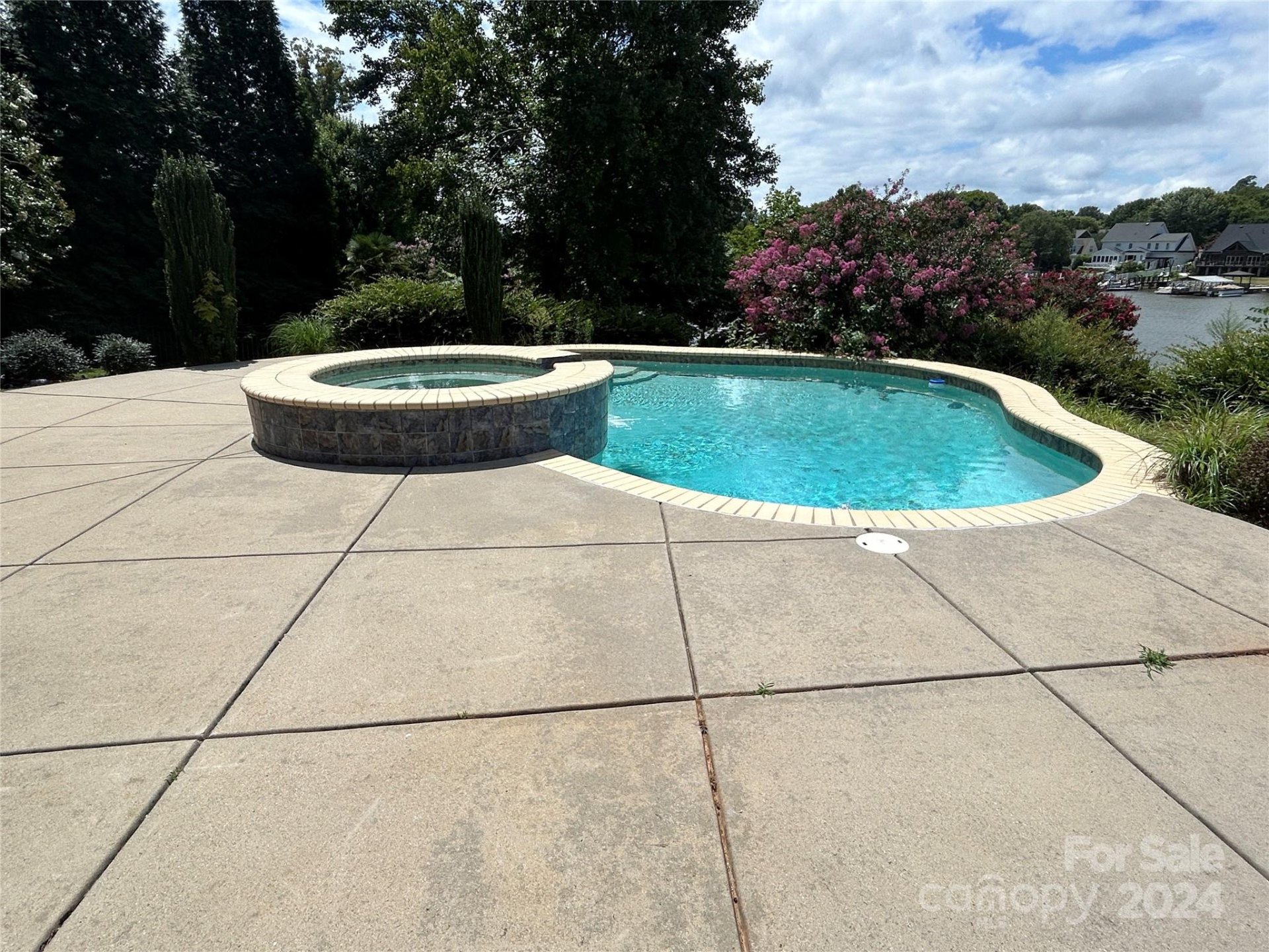 Property image 3 at 101 Donnive Drive, Mooresville, NC 28117