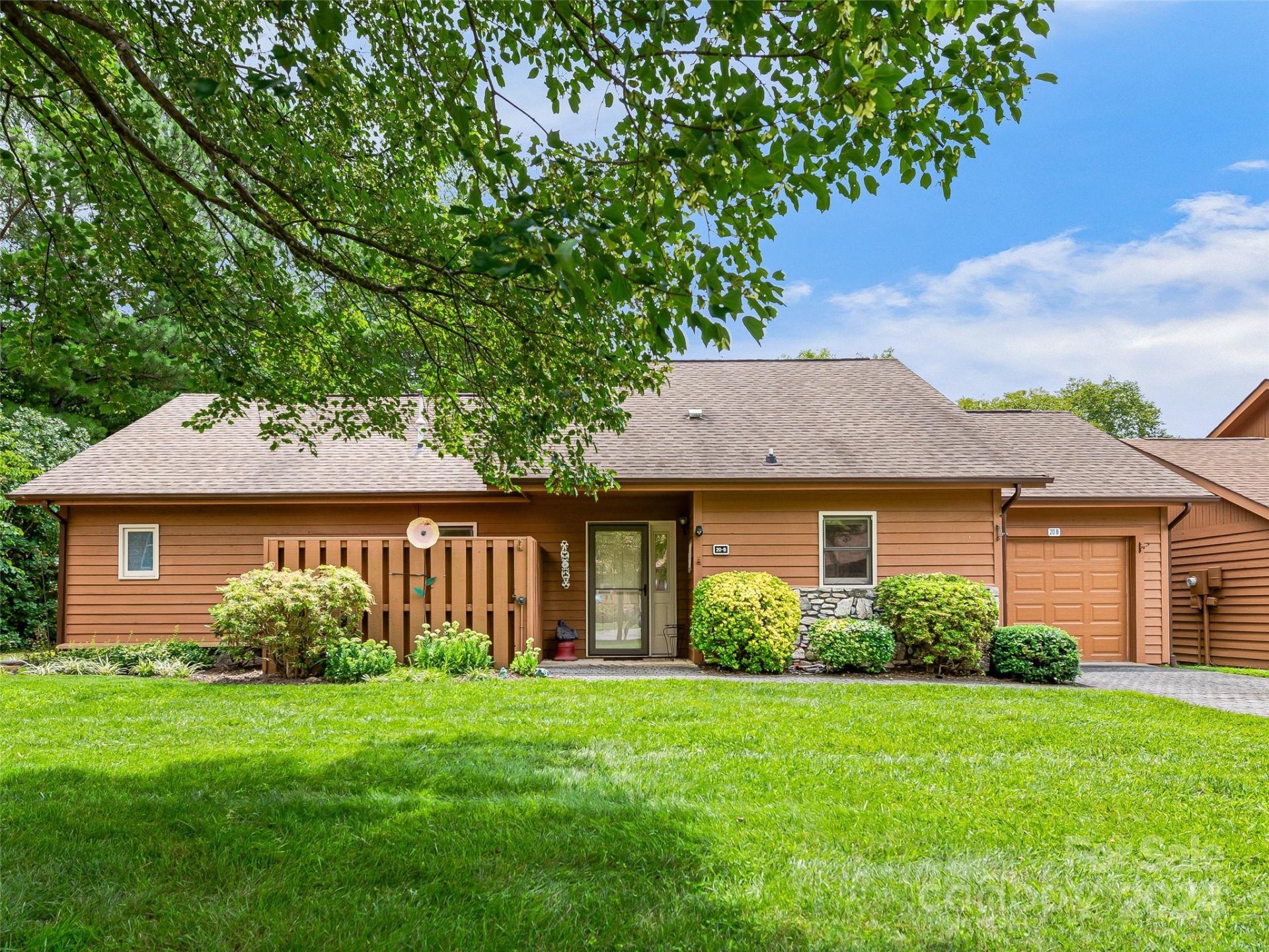 Property image 1 at 20 B Foxglove Court, Asheville, NC 28805