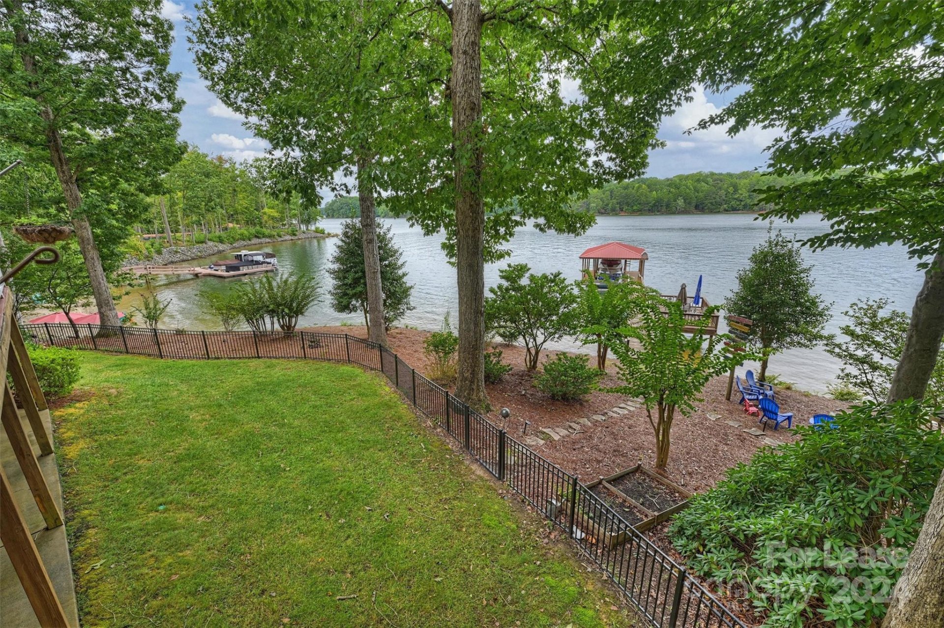 Property image 2 at 139 Hawkes Point Drive, Troutman, NC 28166