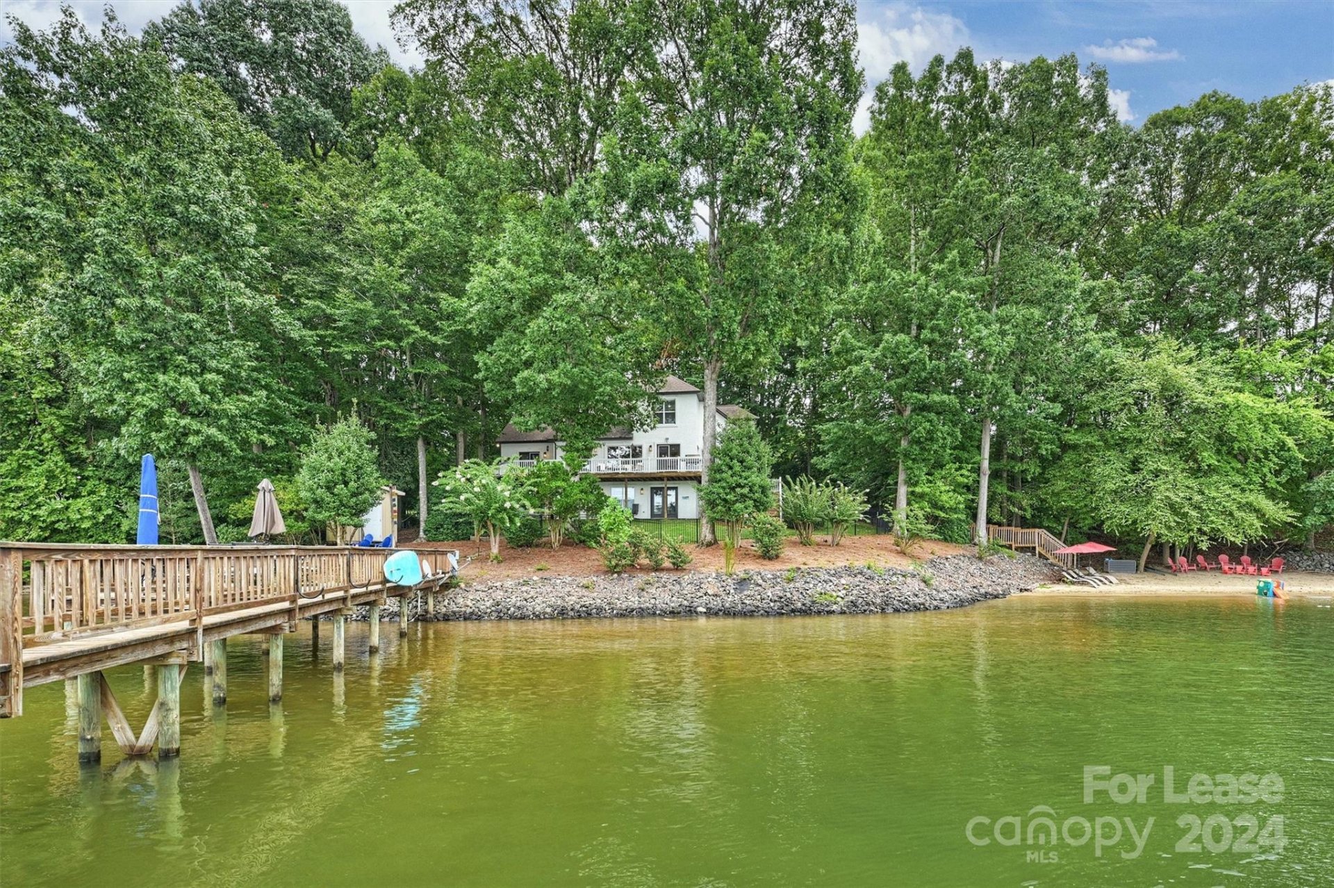 Property image 4 at 139 Hawkes Point Drive, Troutman, NC 28166