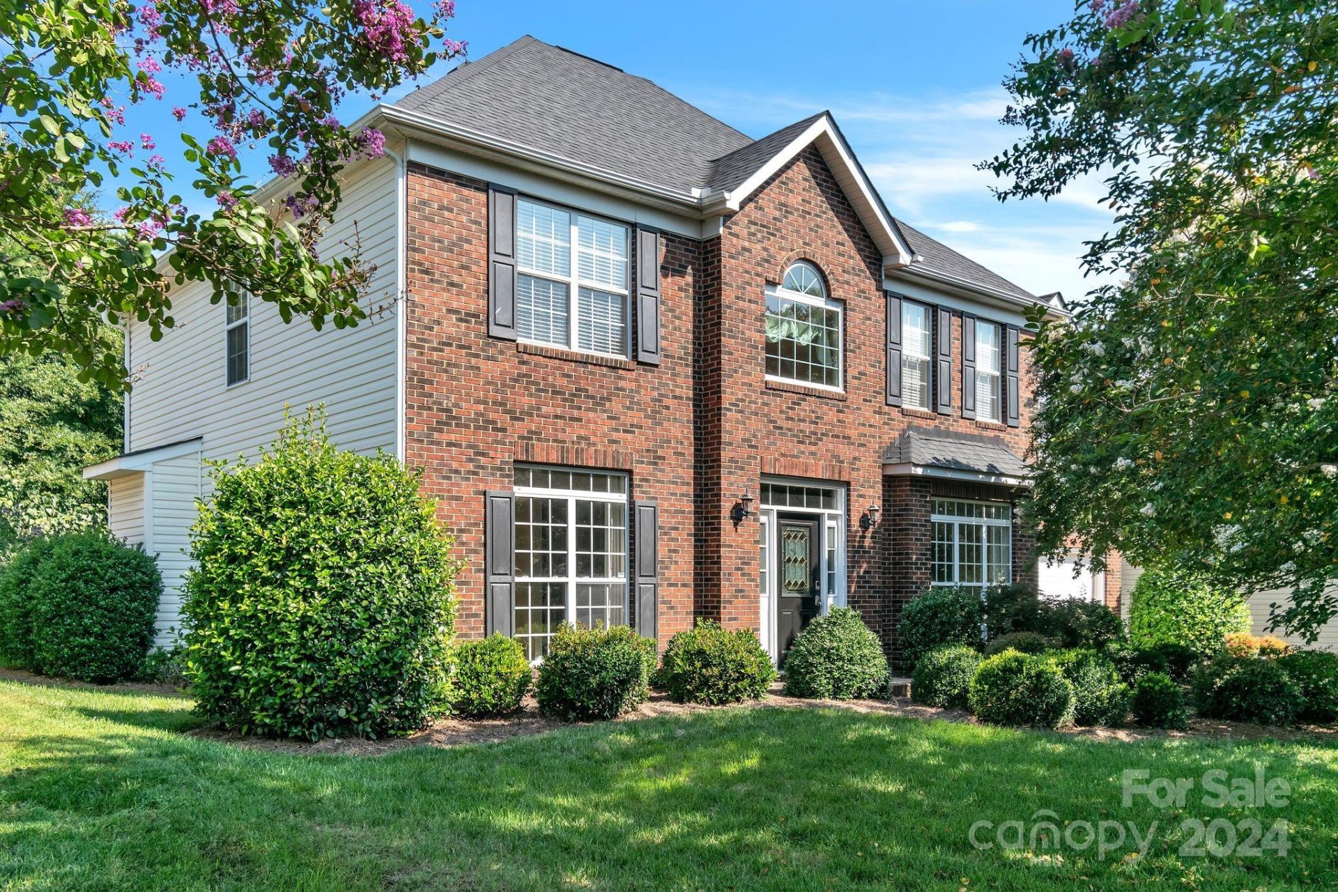 204 Riverfront Parkway