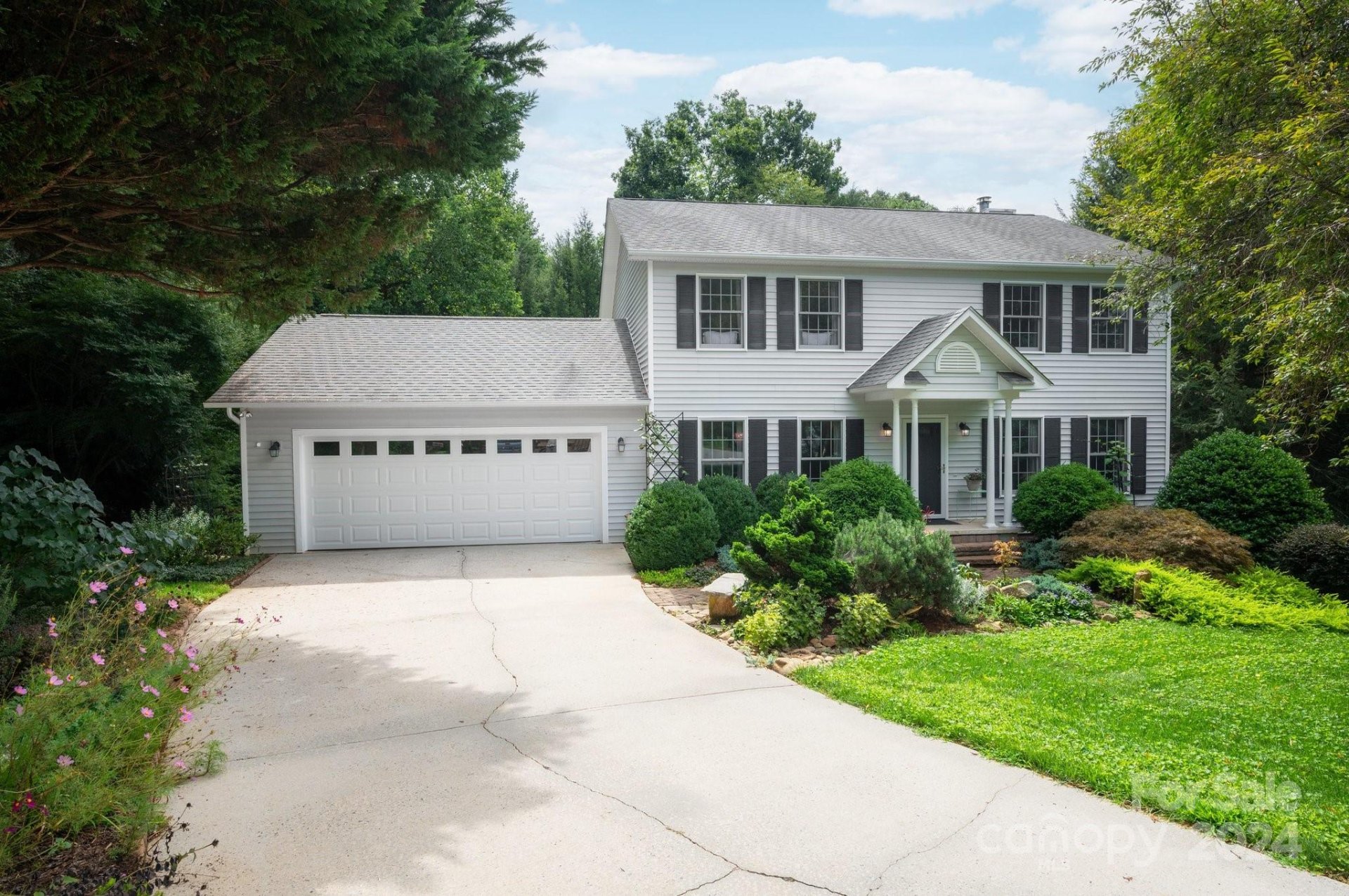 Property image 1 at 42 New Cross Road, Asheville, NC 28805