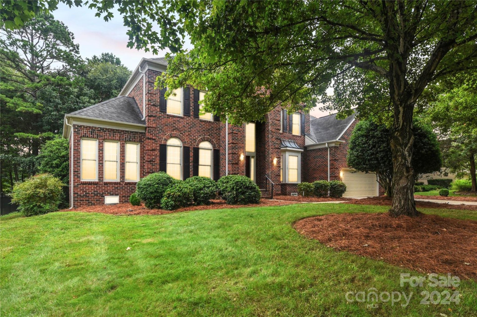 Property image 1 at 7307 Versailles Lane, Charlotte, NC 28277
