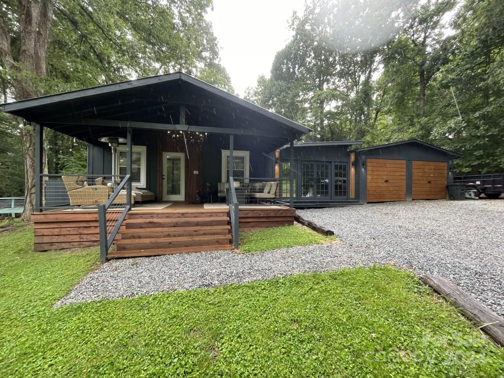 Property image 1 at 1602 Georgia Avenue, Hendersonville, NC 28739