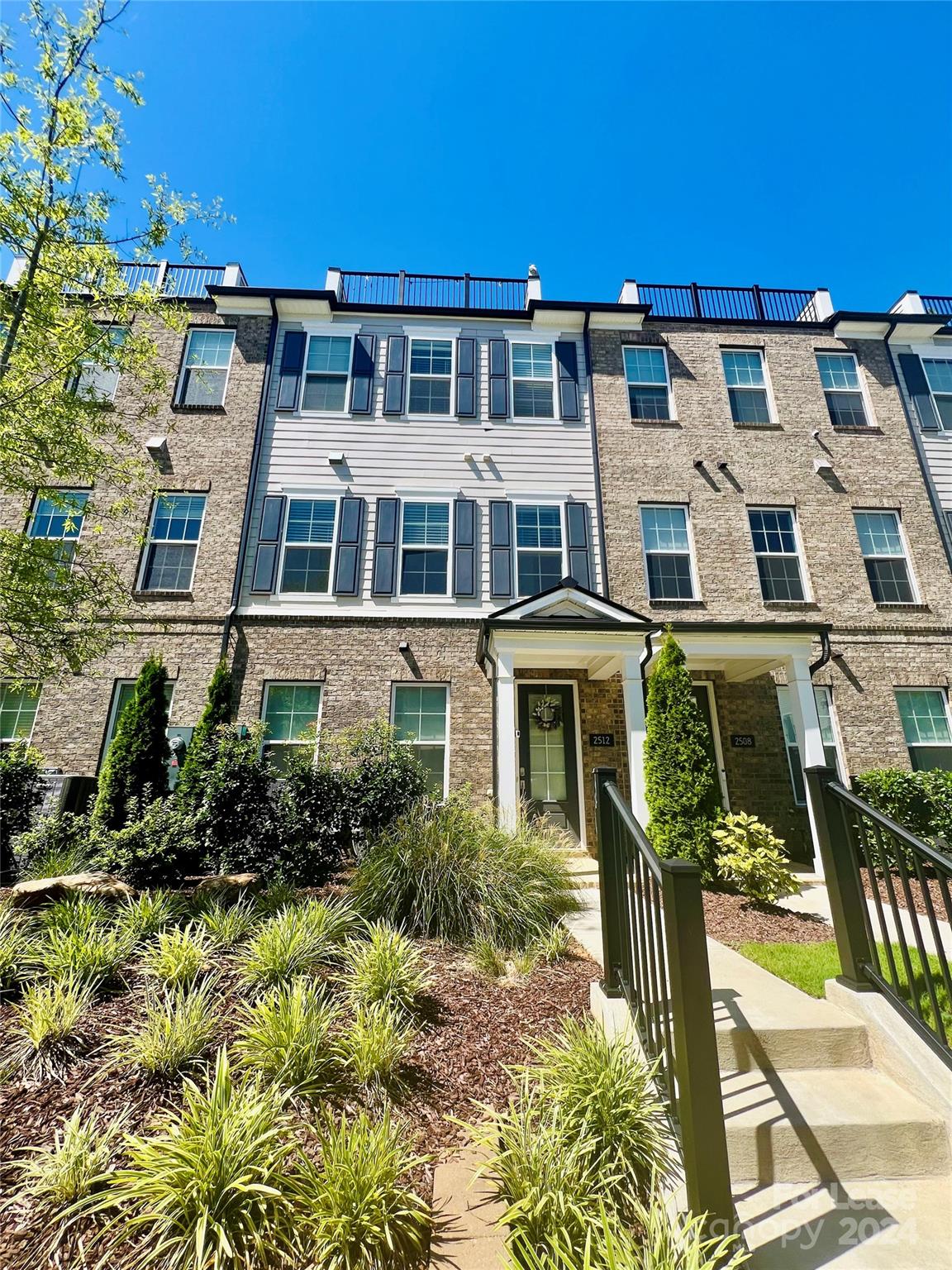 Property image 1 at 2512 Kenmore Avenue, Charlotte, NC 28204