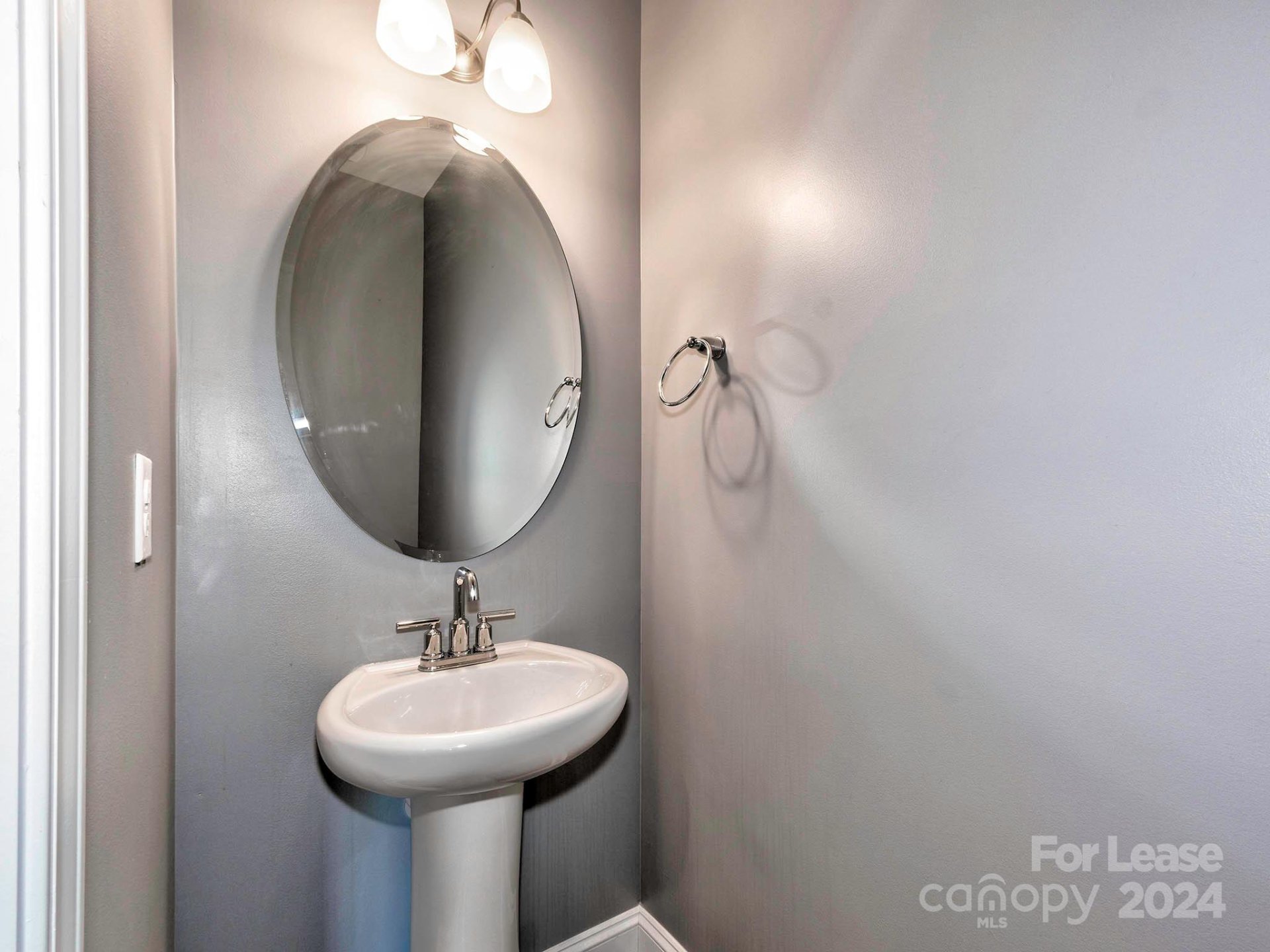 Property image 4 at 915 Emma Kate Court, Lake Wylie, SC 29710