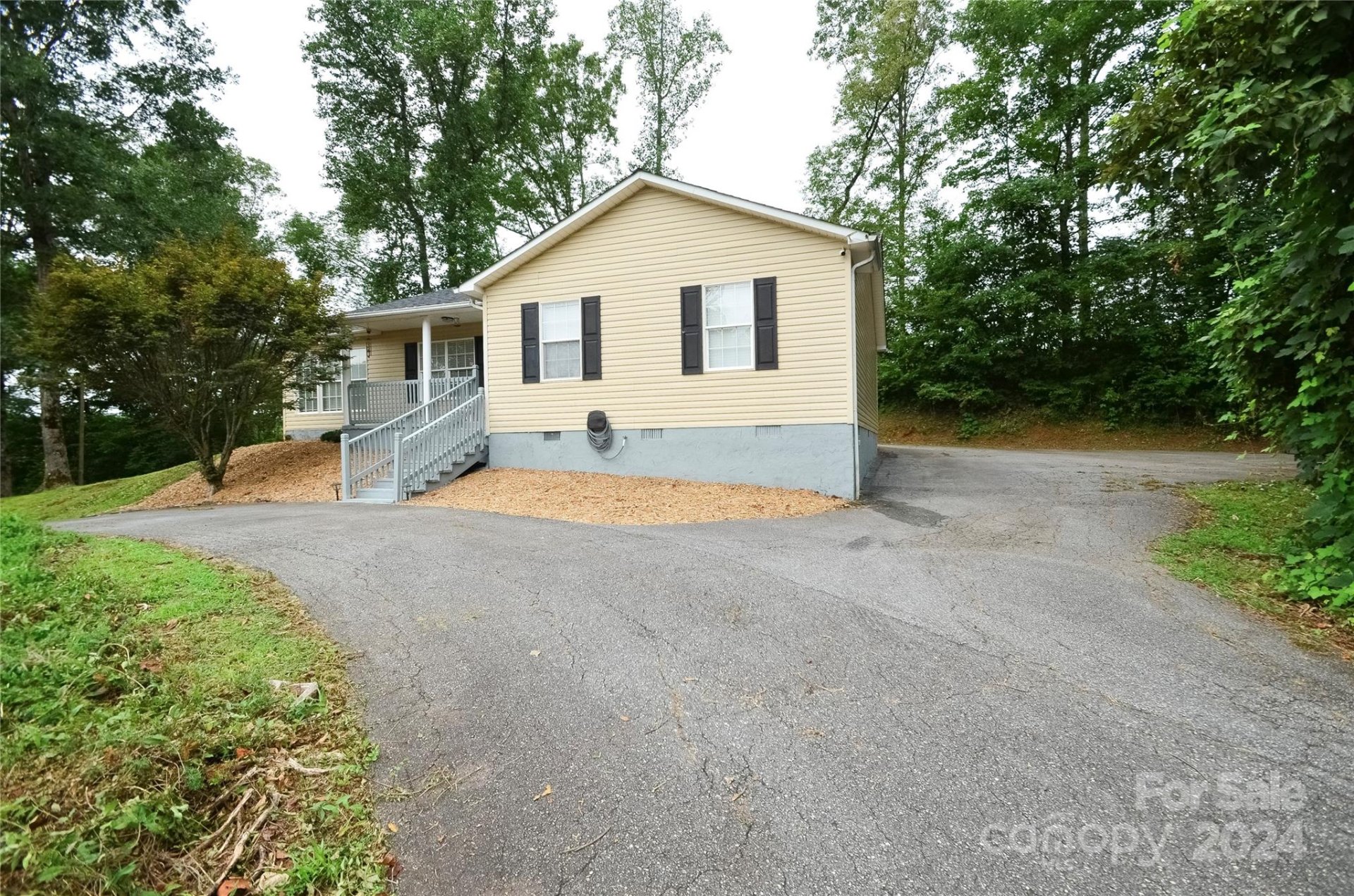Property image 1 at 2405 Bayleigh Drive, Vale, NC 28168