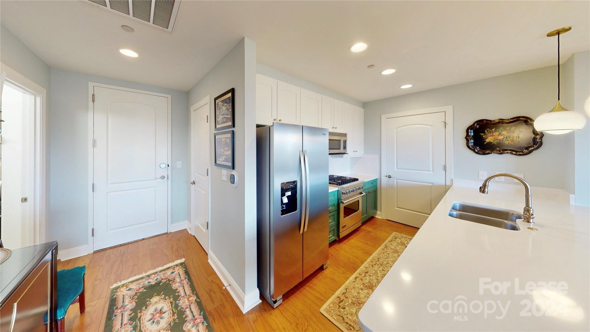 Property image 2 at 701 Royal Court, Charlotte, NC 28202