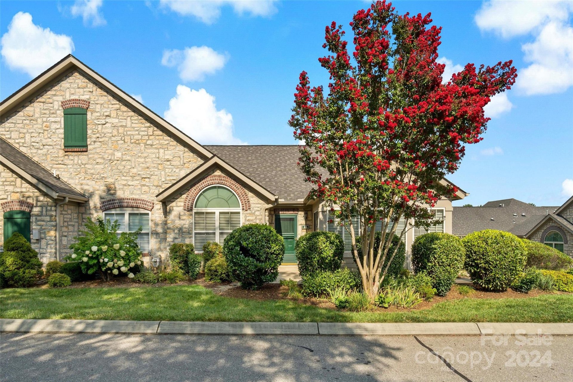 Property image 1 at 46 Outlook Circle, Swannanoa, NC 28778