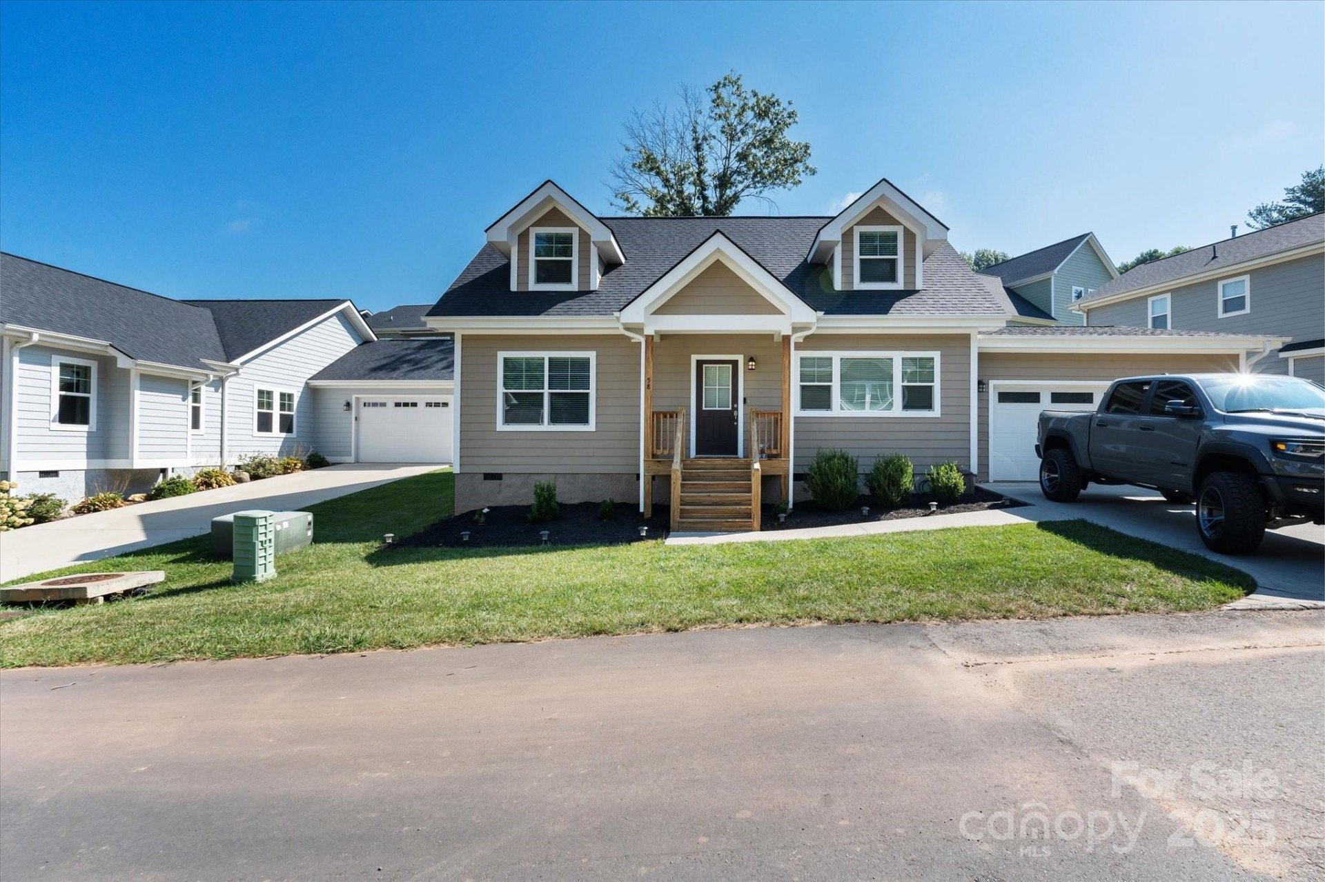 Property image 2 at 58 Greenwood Fields Drive, Asheville, NC 28804